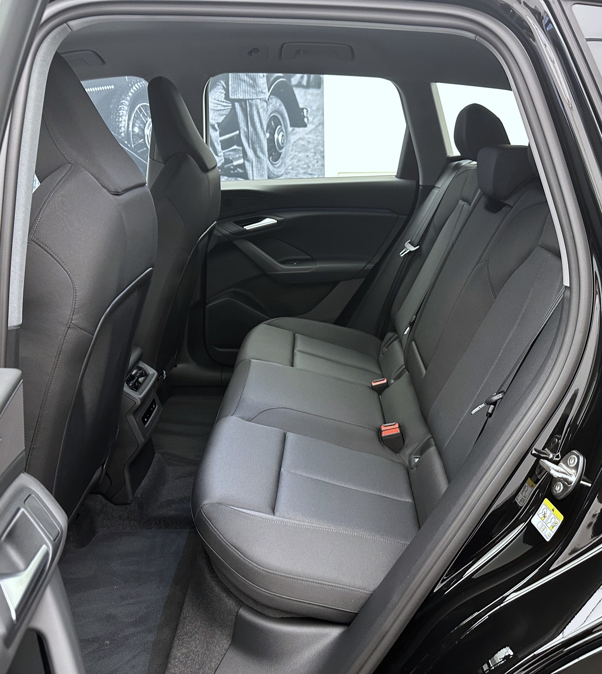 AUDI Q6 e-tron quattro-image-17