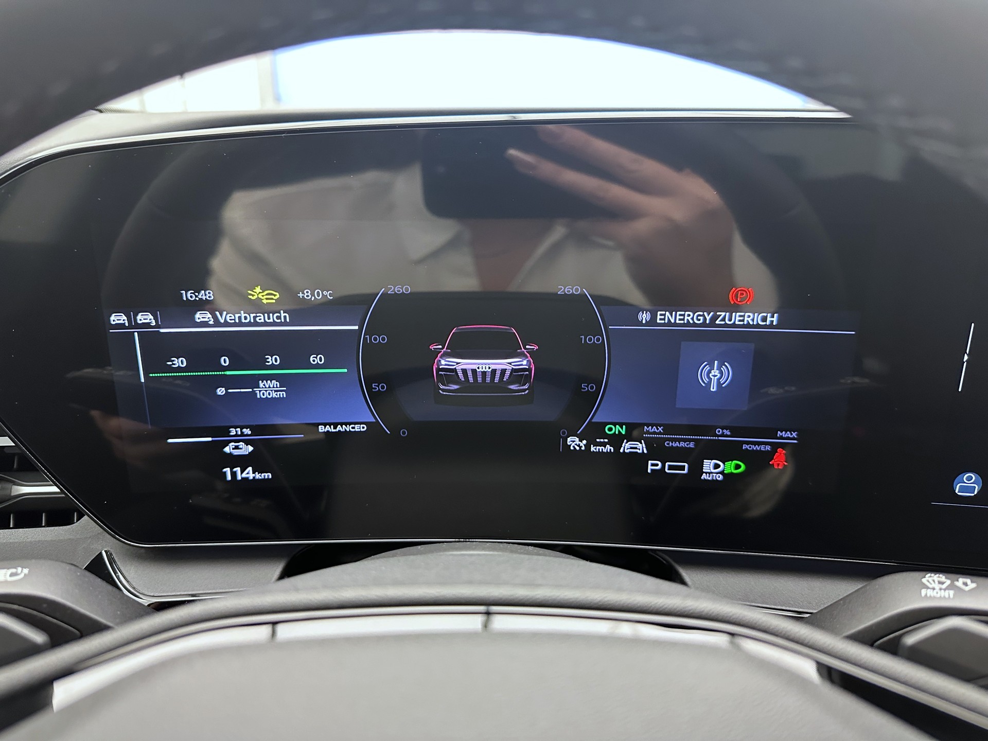 AUDI Q6 e-tron quattro-image-9