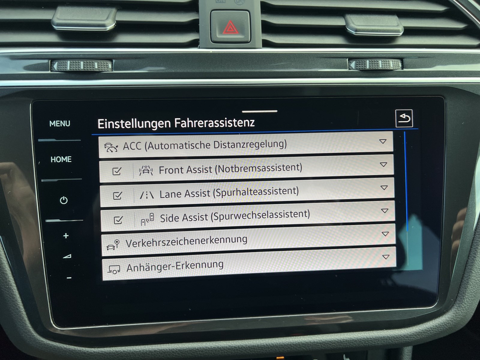 VW Tiguan 2.0 TDI SCR R-Line 4Motion DSG-image-15