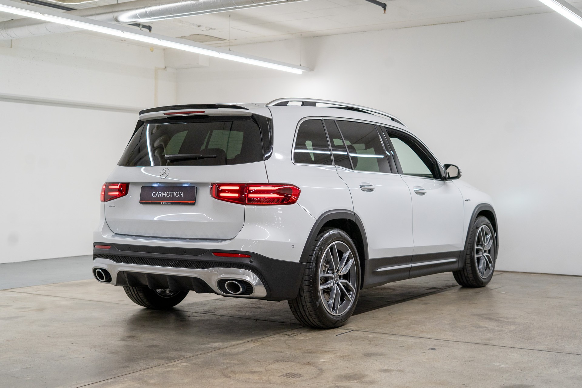 MERCEDES-BENZ GLB 35 AMG 4matic*FACELIFT*-showroom-element-3