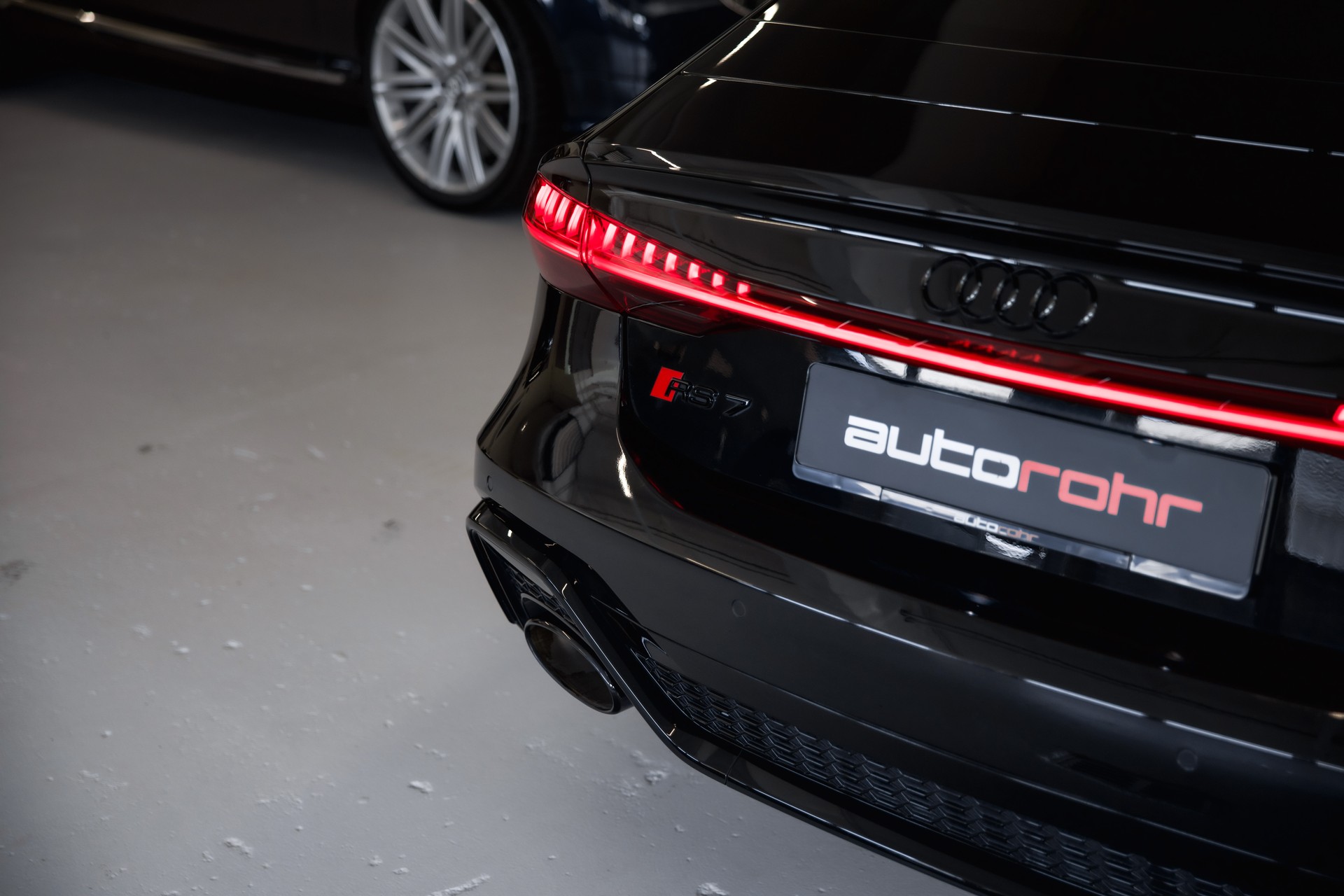 AUDI RS7 Sportback MHEV *CH-Fhz.*-image-9