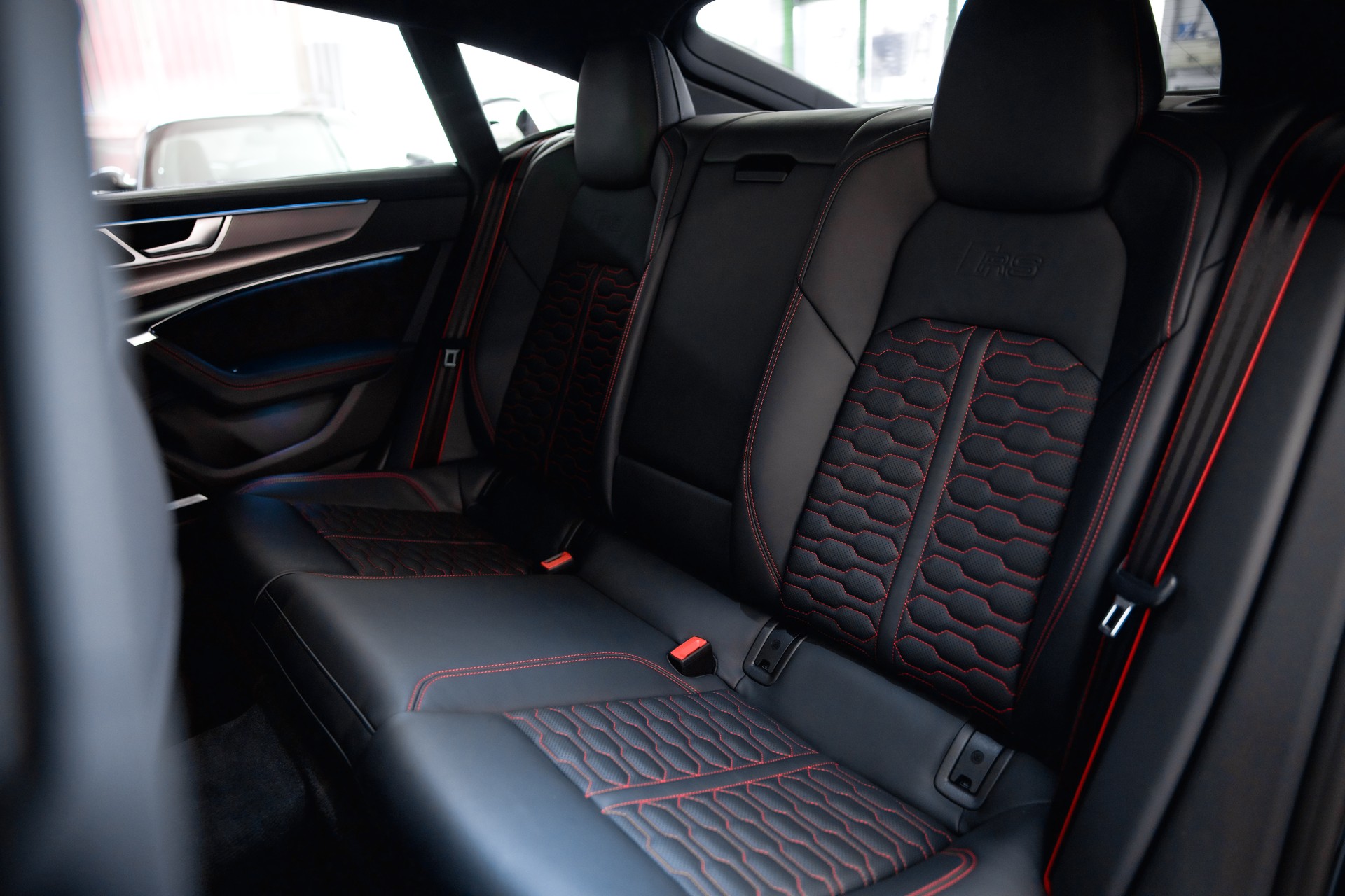 AUDI RS7 Sportback MHEV *CH-Fhz.*-image-21