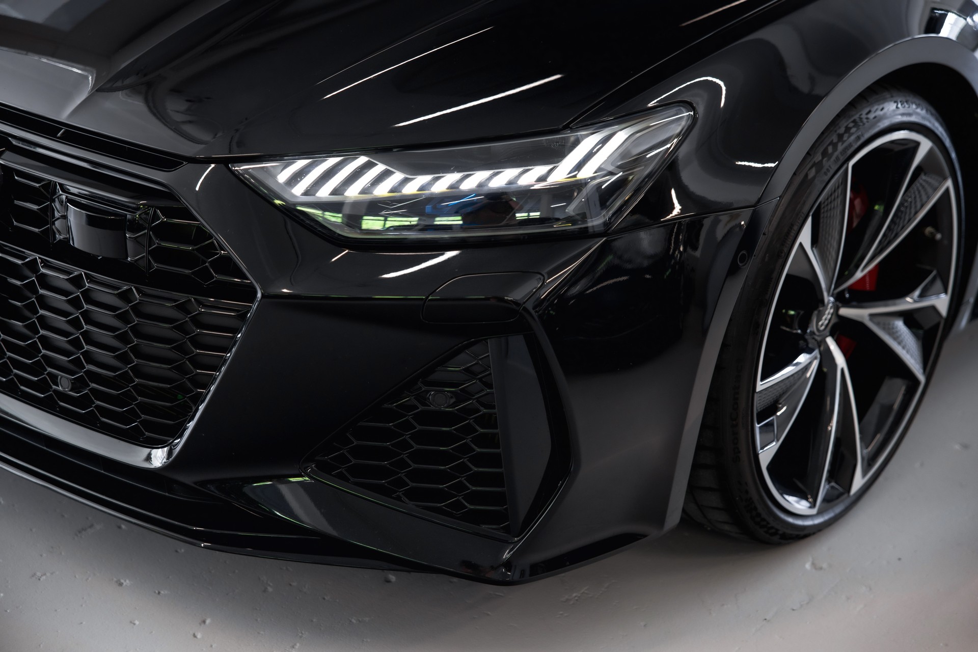 AUDI RS7 Sportback MHEV *CH-Fhz.*-image-12