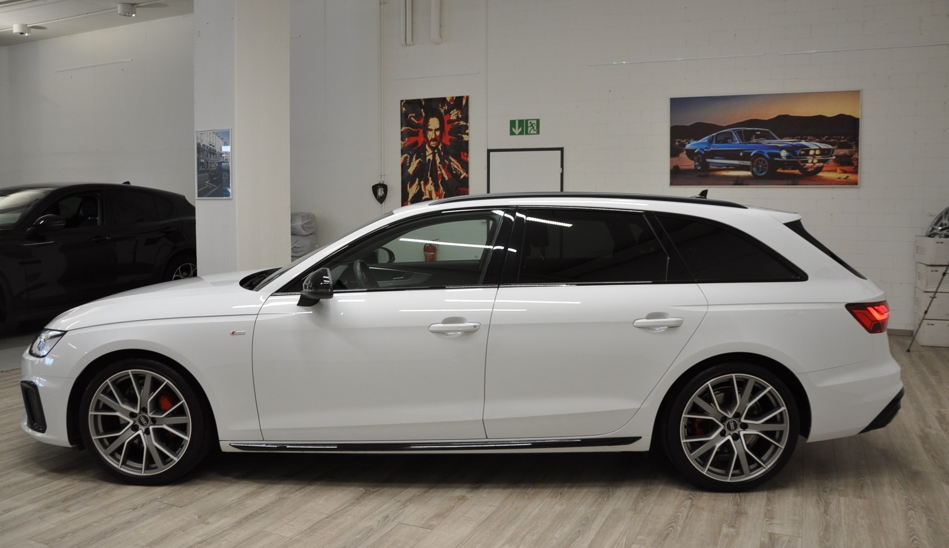 AUDI A4 Avant 40 TDI S line Competition quattro S-tronic-showroom-element-2