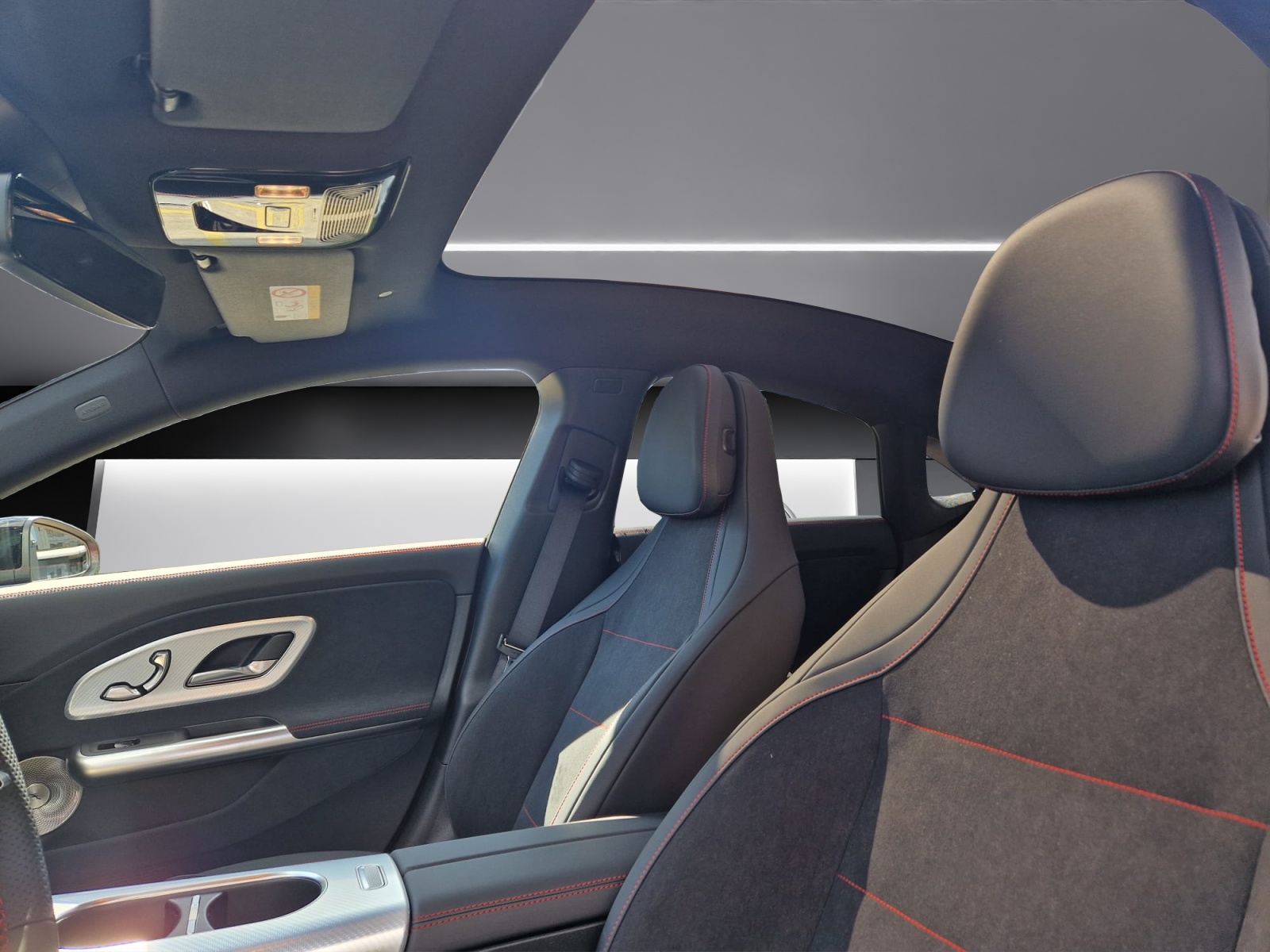 Image MERCEDES-BENZ CLA-350 CLA 350 4 Matic 85 kWh EQ