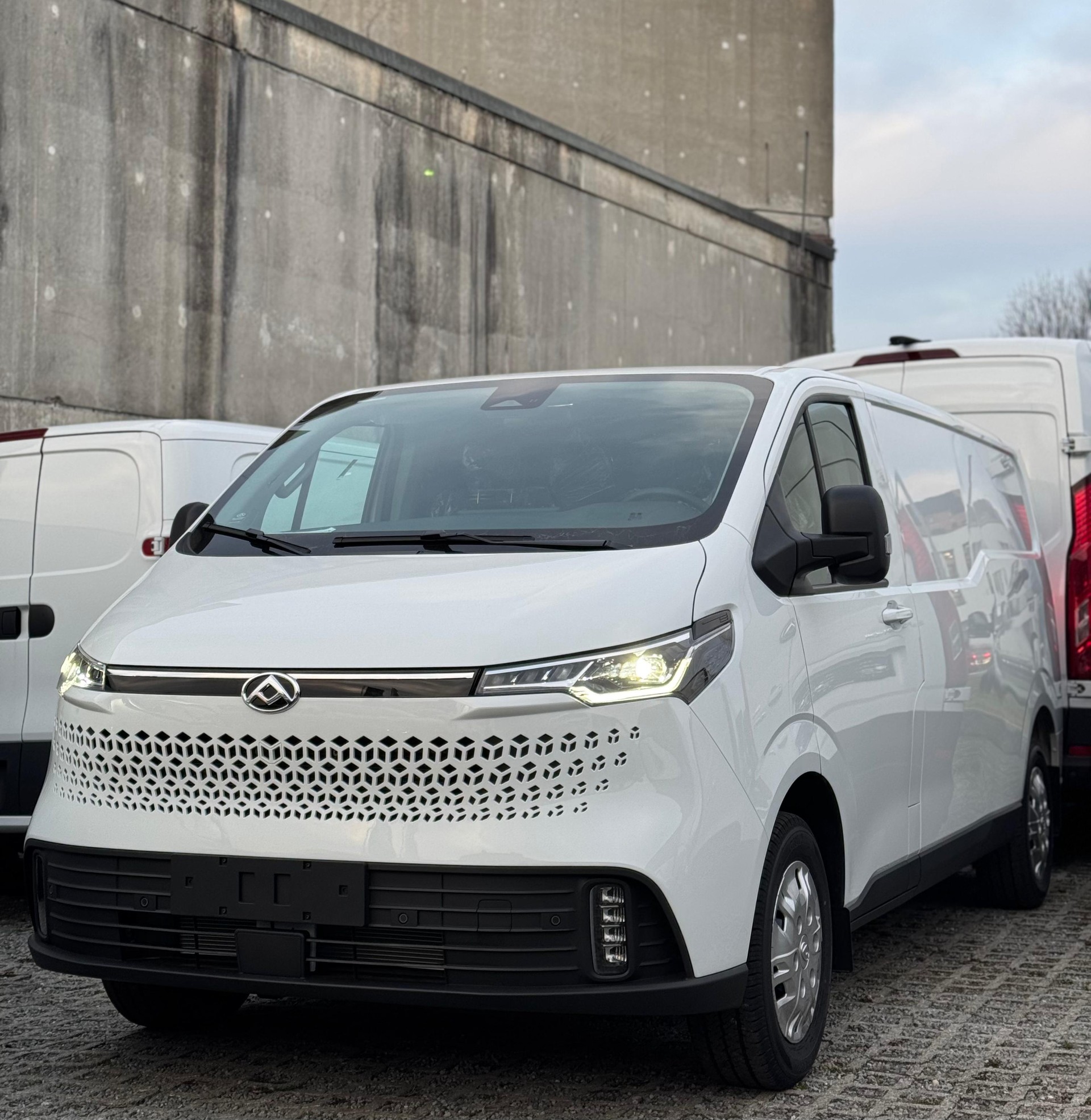 MAXUS Deliver 7 fourg. L2H1 2.0 TD Base