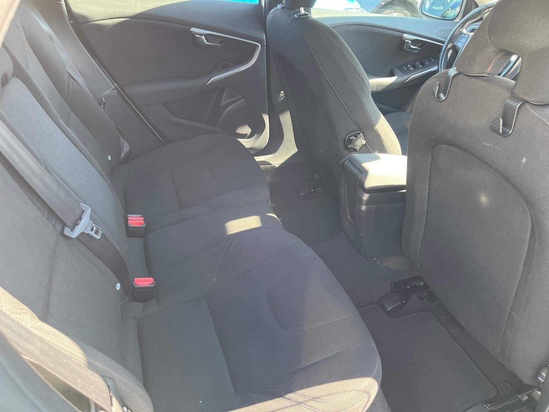 VOLVO V40 D2 OceanRace Powershift-image-12