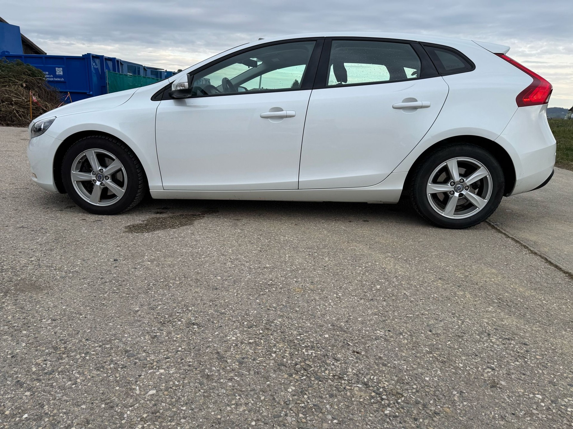 VOLVO V40 D2 OceanRace Powershift-image-5