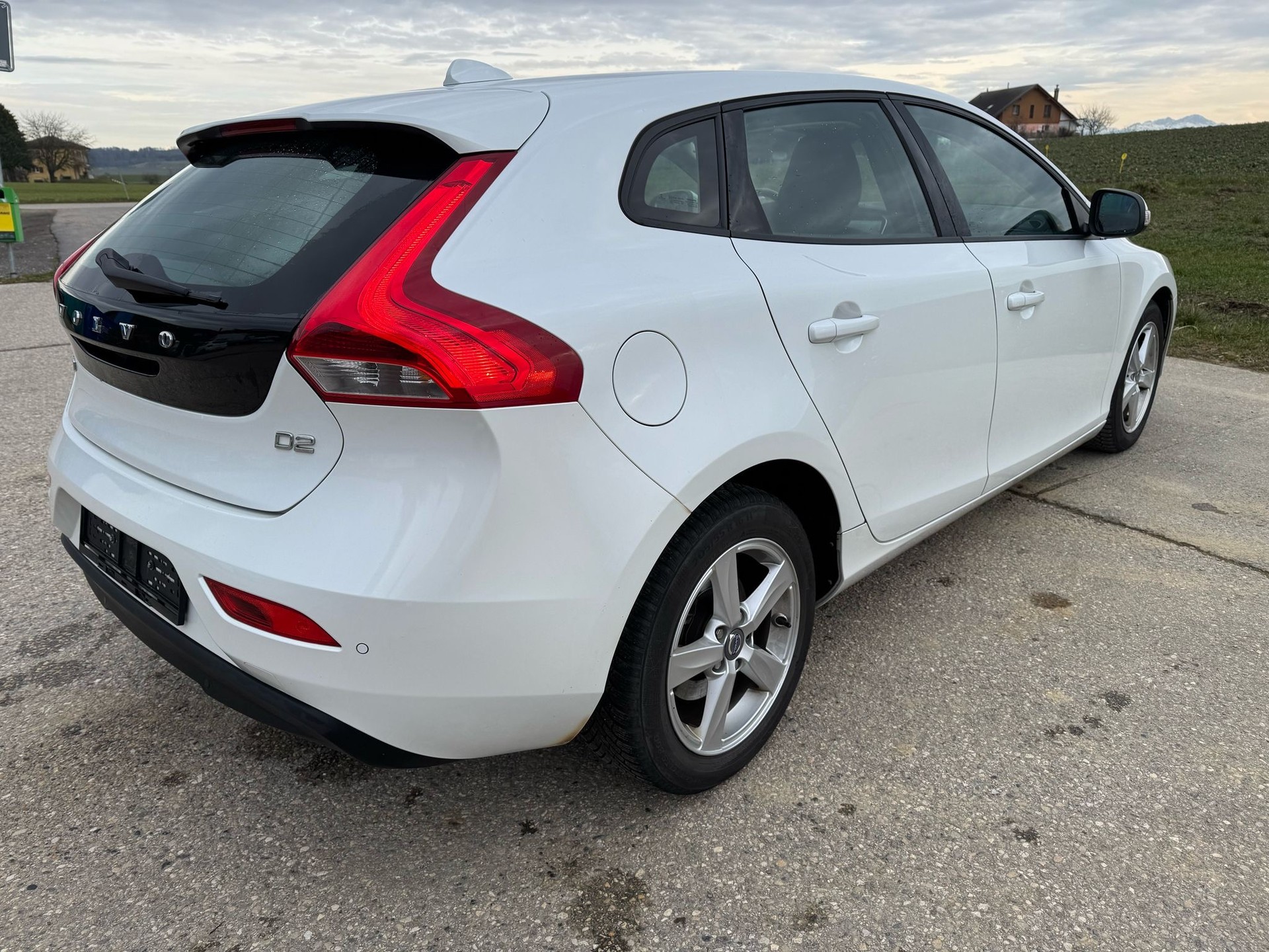 VOLVO V40 D2 OceanRace Powershift-image-6