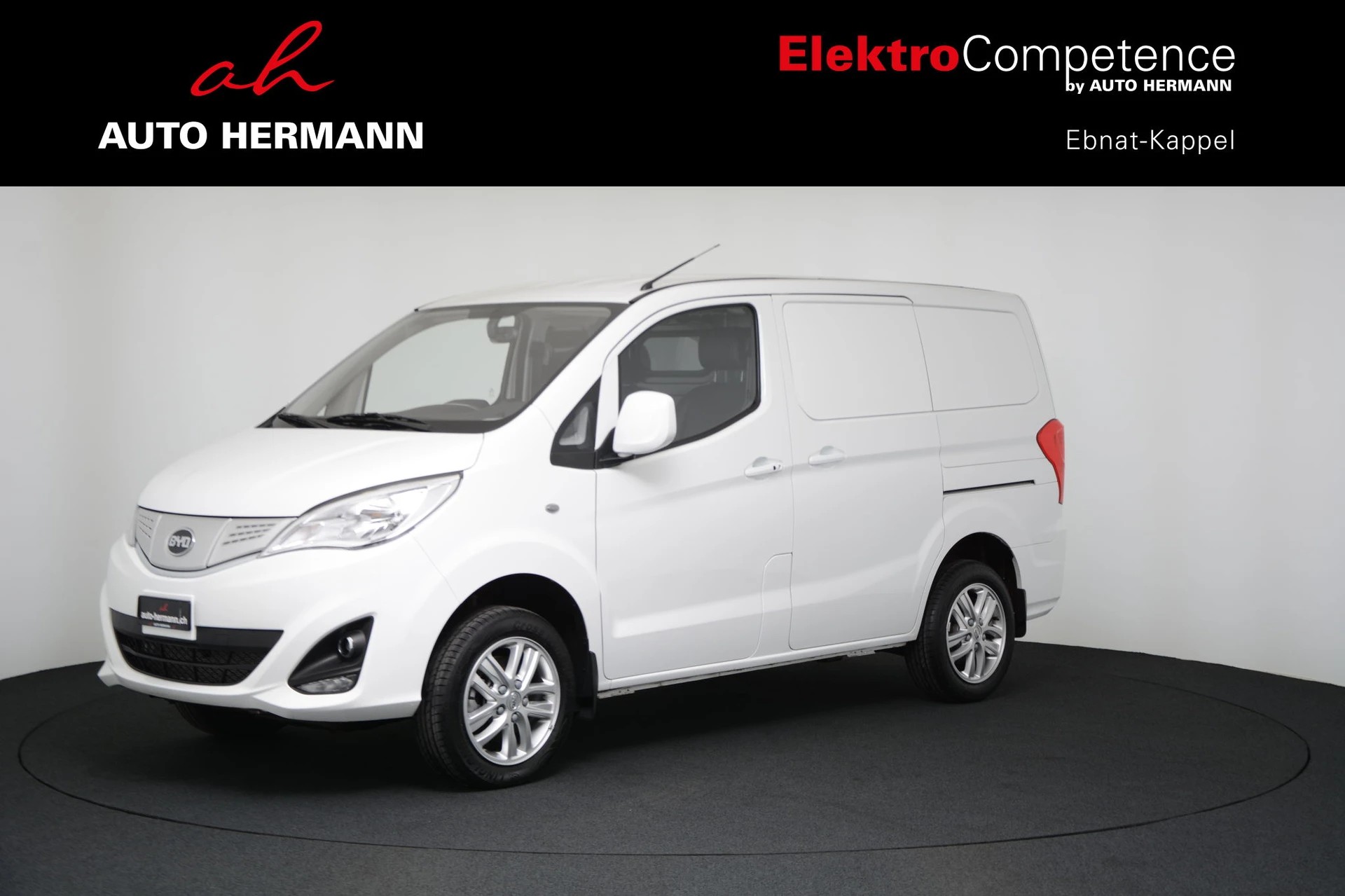 BYD ETP3-showroom-element-2