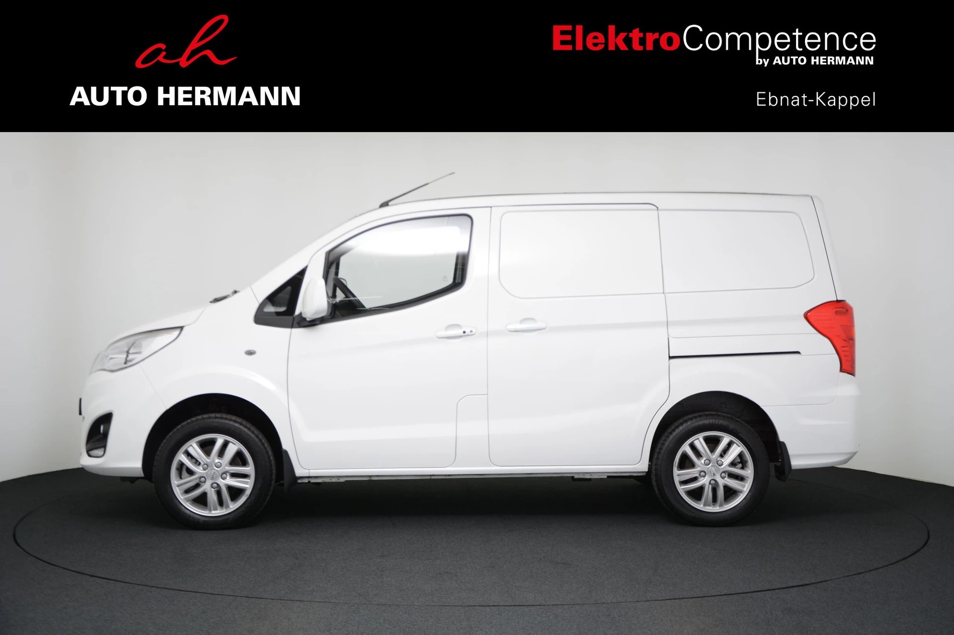 BYD ETP3-showroom-element-3