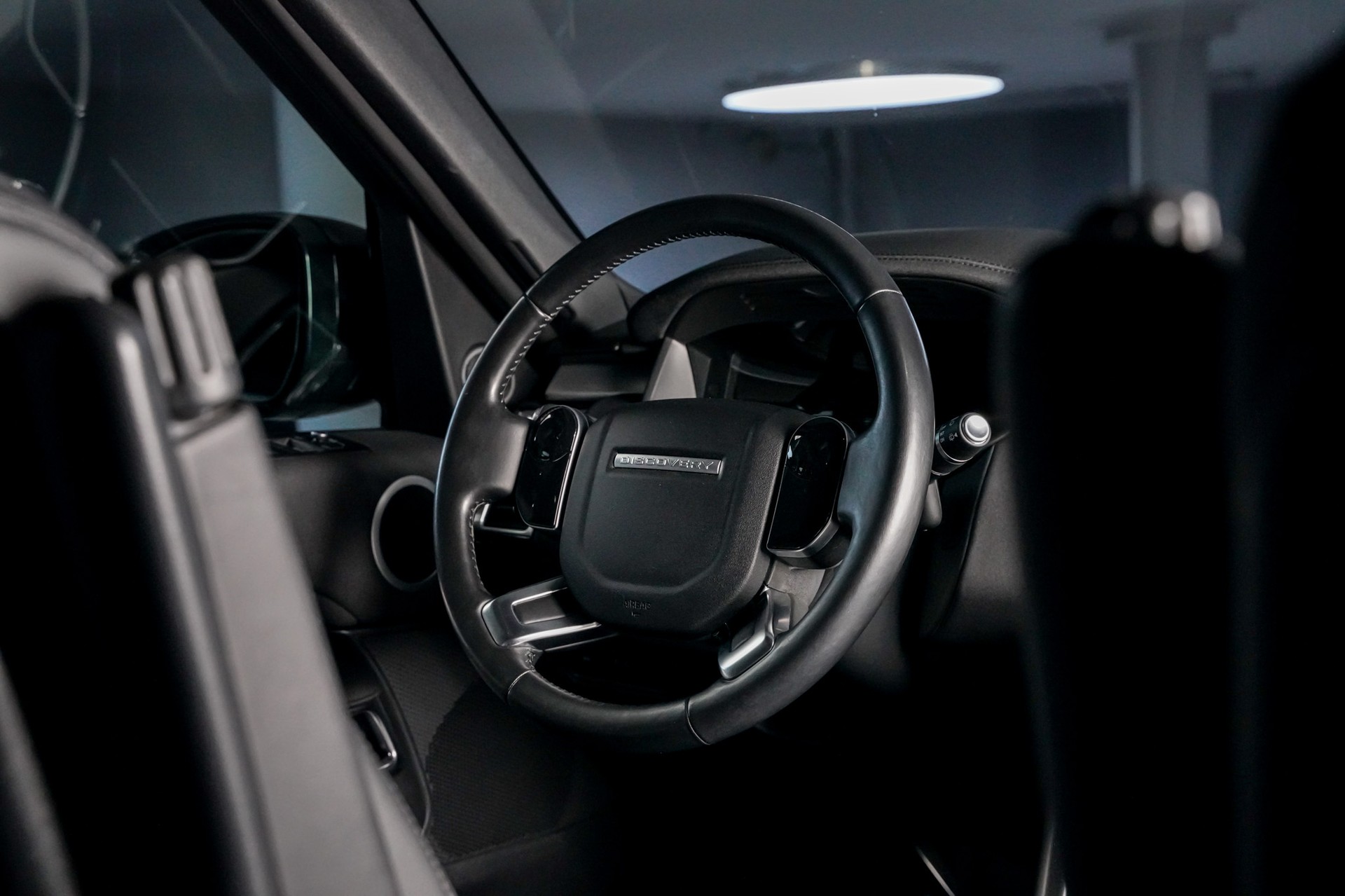 LAND ROVER Discovery 3.0 SDV6 Landmark Edition Automatic-image-20