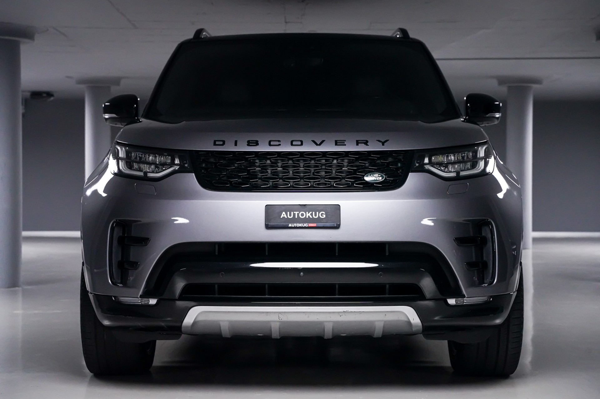 LAND ROVER Discovery 3.0 SDV6 Landmark Edition Automatic-showroom-element-1