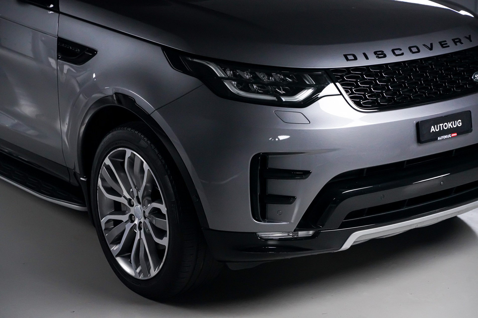 LAND ROVER Discovery 3.0 SDV6 Landmark Edition Automatic-showroom-element-3