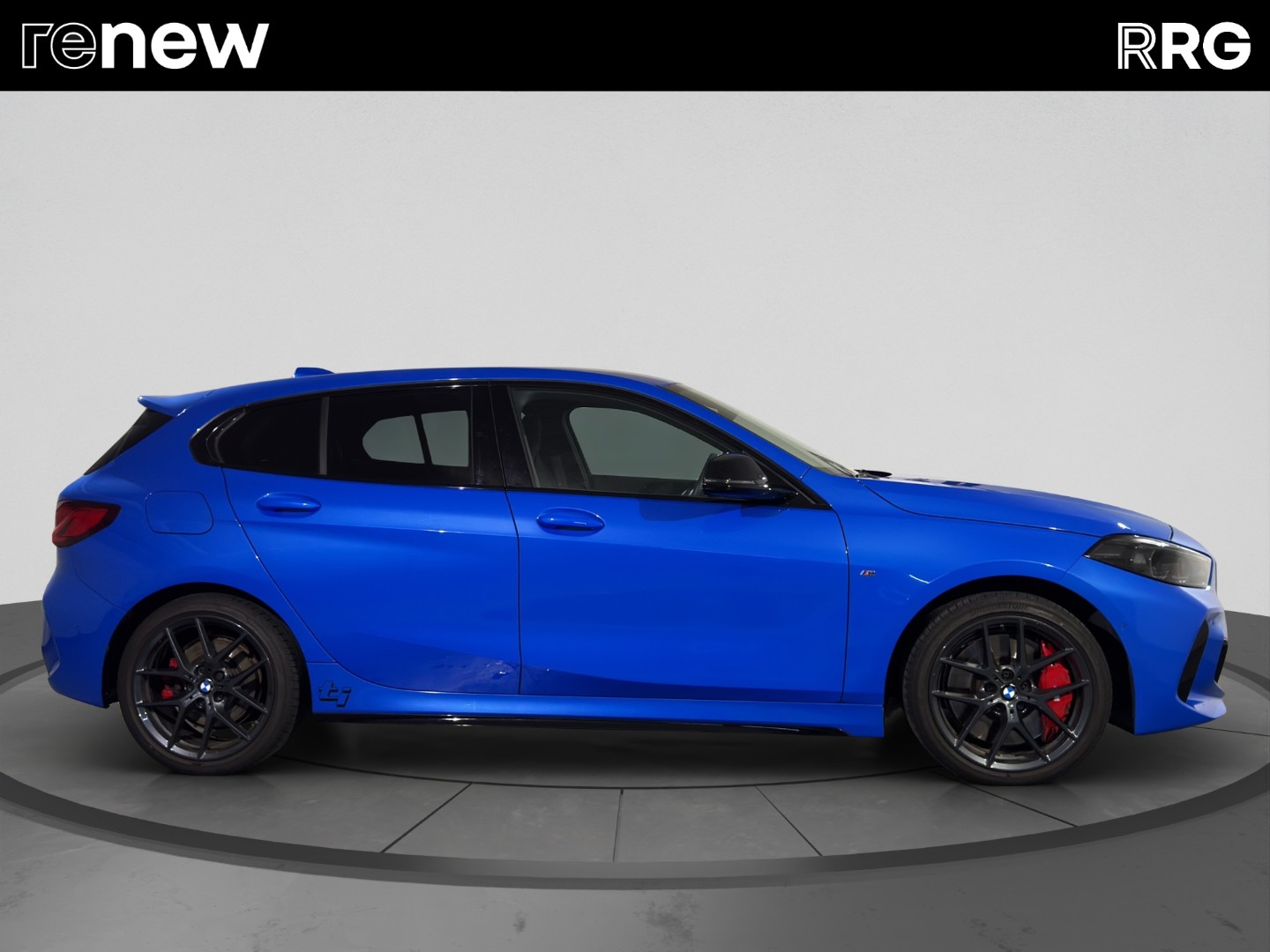 BMW 128ti Steptronic-showroom-element-1
