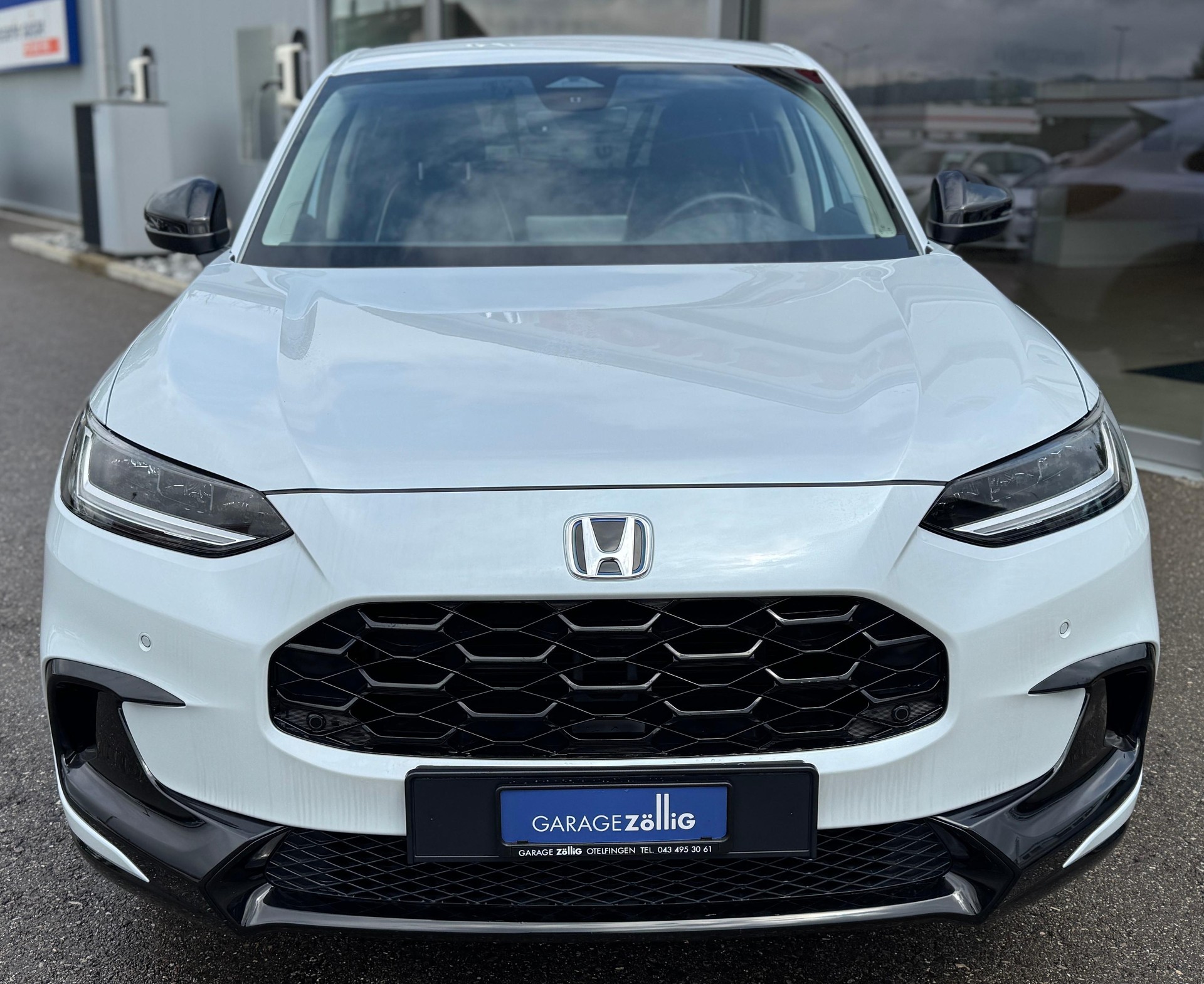HONDA ZR-V 2.0 i-MMD Sport Diamond Dust Perl-showroom-element-1