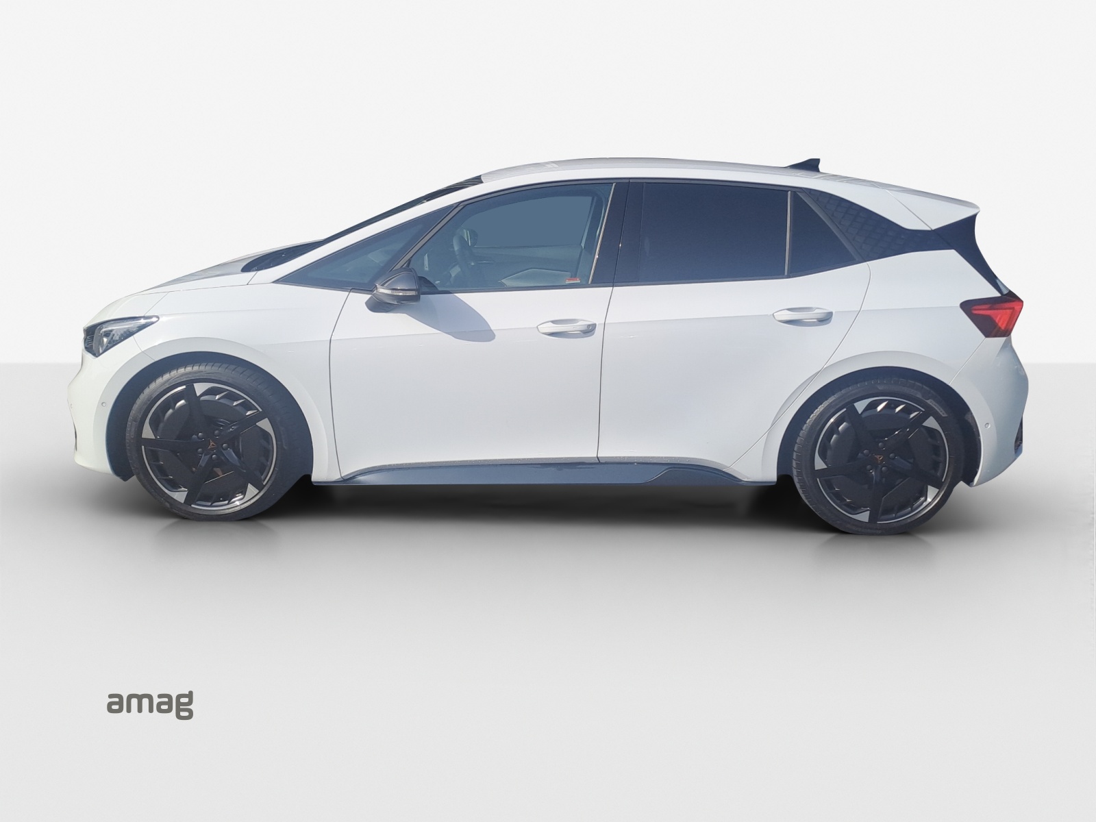 CUPRA Born 79 kWh e-Boost-showroom-element-1