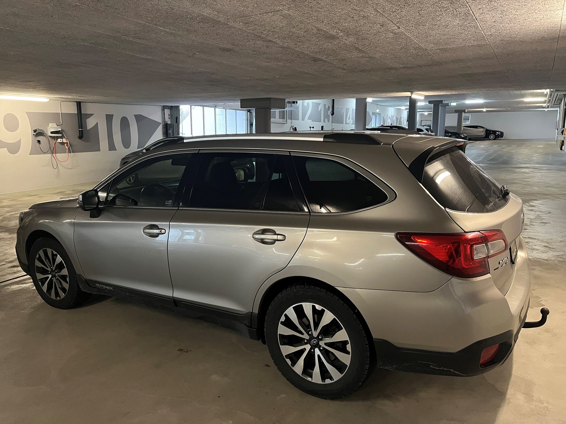 SUBARU Outback 2.5i Swiss AWD Lineartronic