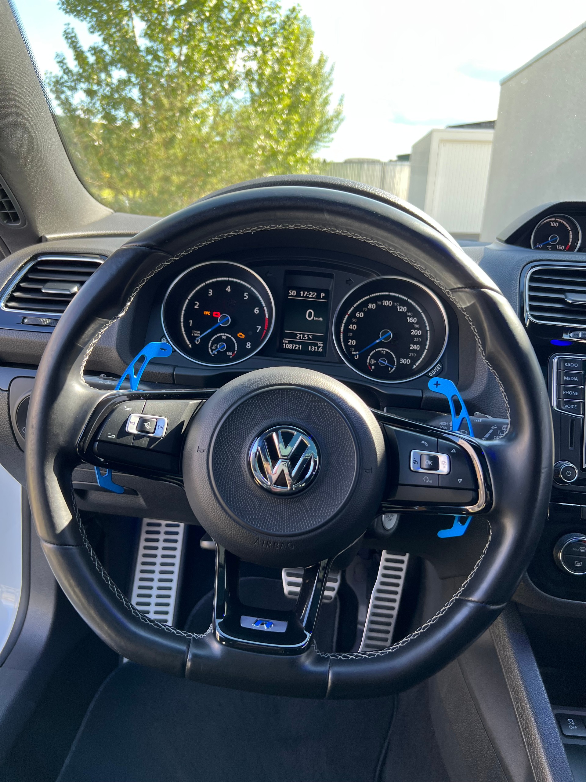 VW Scirocco 2.0 TSI R DSG-image-6