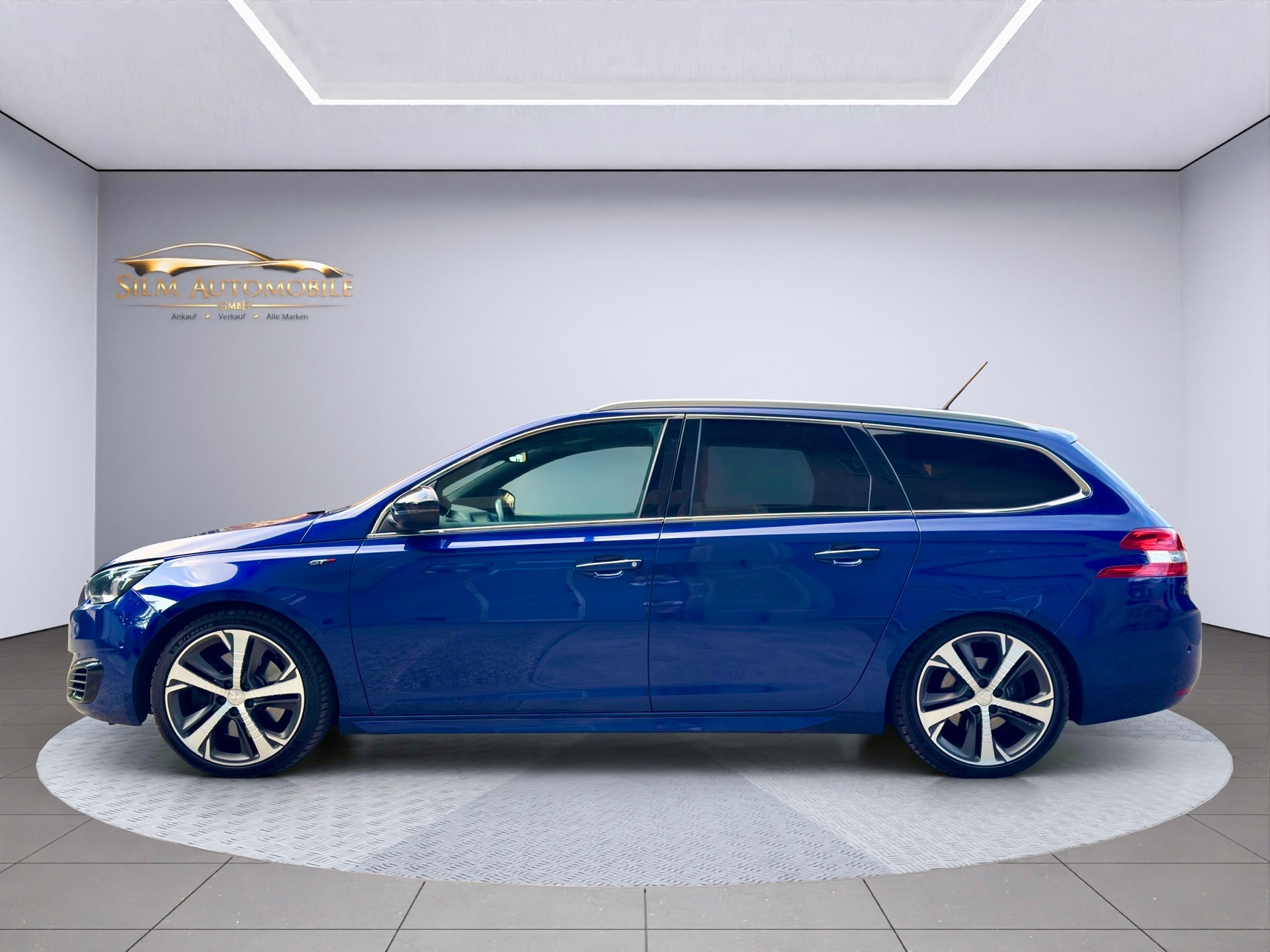 PEUGEOT 308 SW 2.0 BlueHDI GT 180 PS Automatic-showroom-element-3