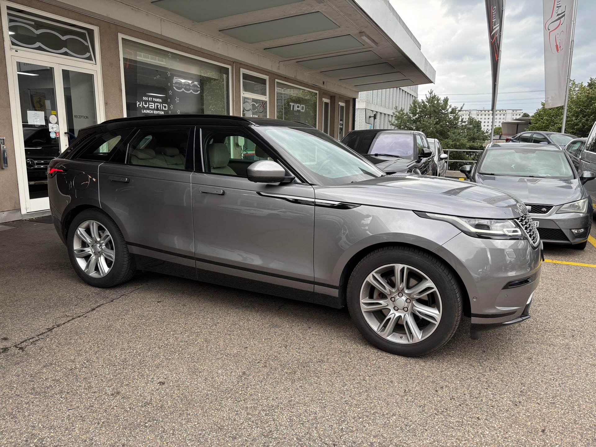 LAND ROVER Range Rover Velar R-Dynamic P 300 SE Automatic-showroom-element-1