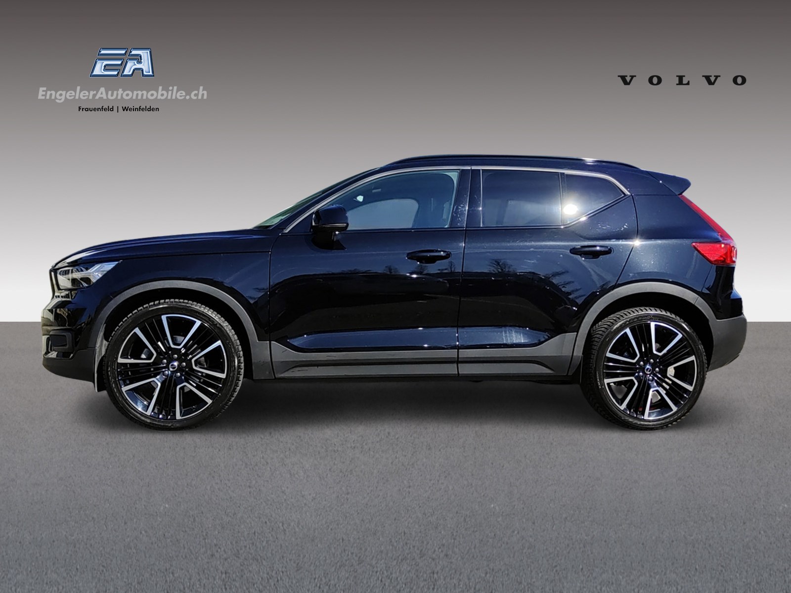 VOLVO XC40 2.0 B4 MH R-Design-showroom-element-2