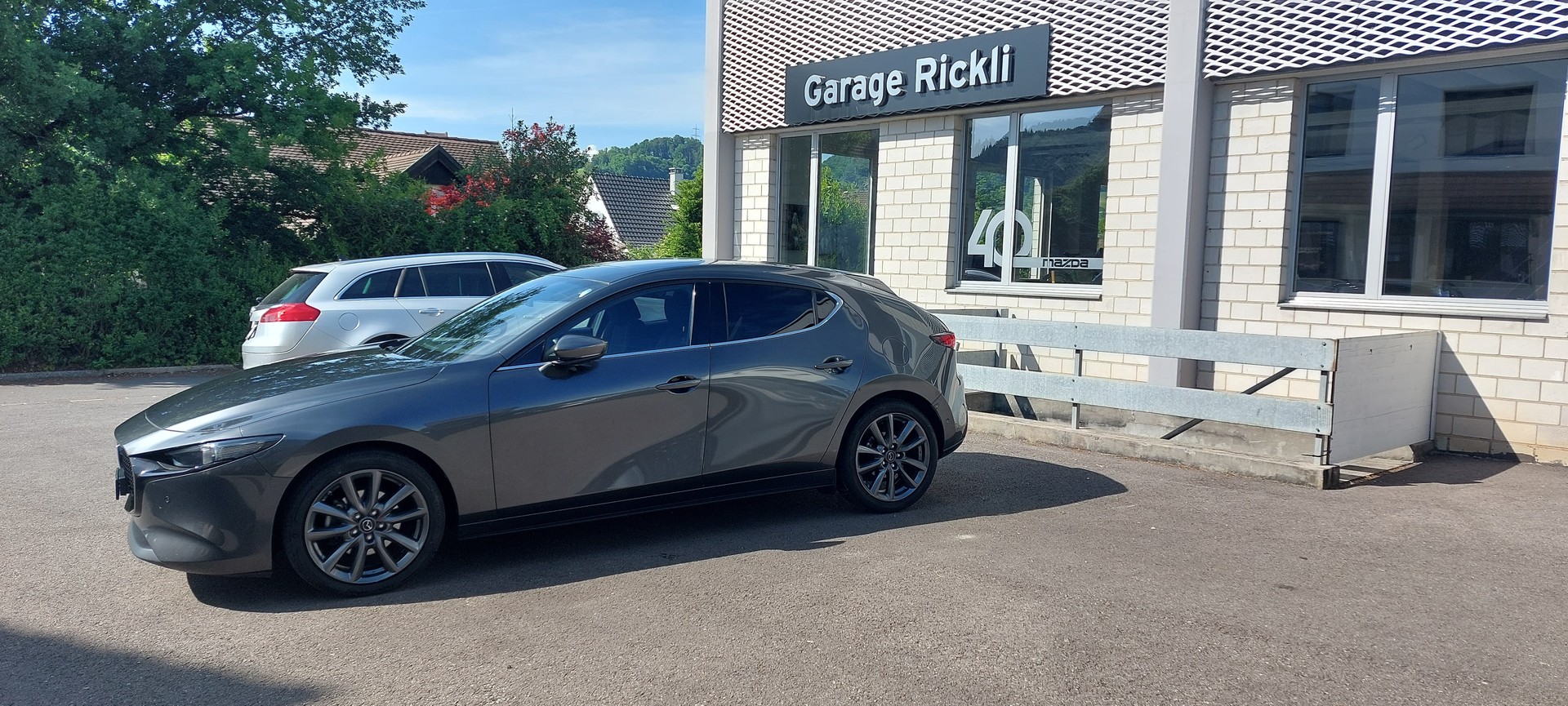 MAZDA 3 Hatchback 2.0 186 Revolution