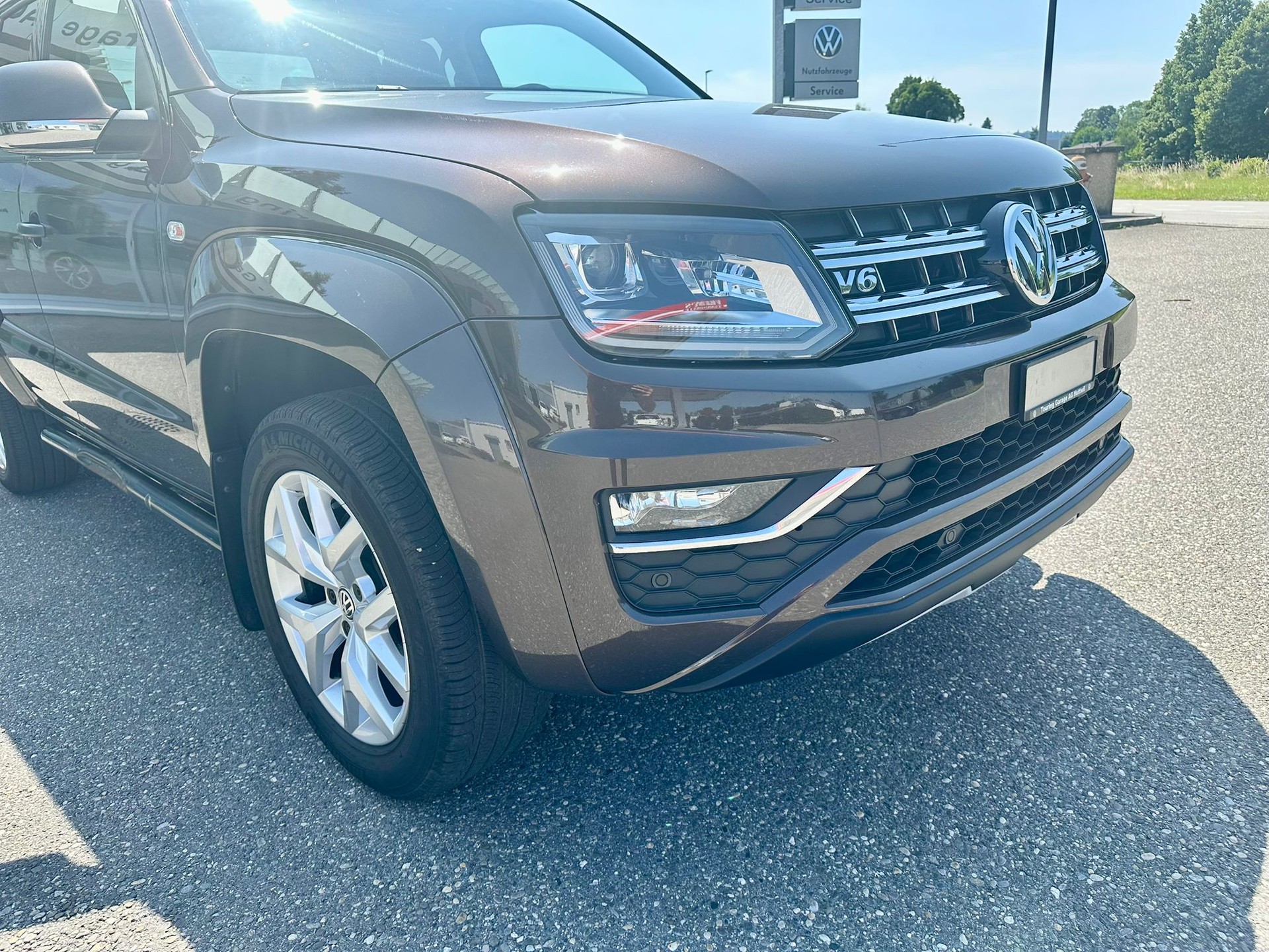 VW Amarok 3.0TDI Crossline 4Motion Automatic-image-8