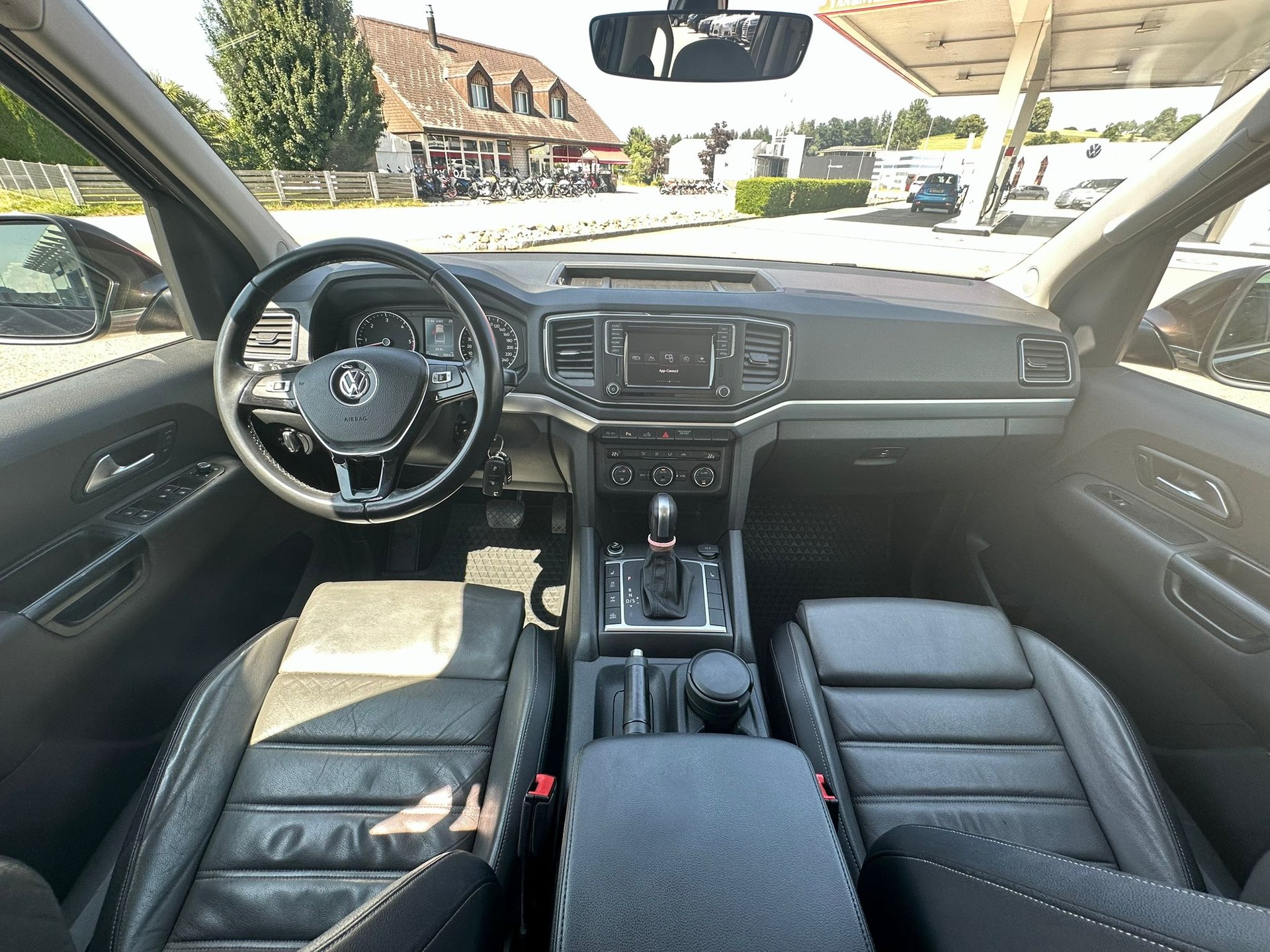 VW Amarok 3.0TDI Crossline 4Motion Automatic-image-21