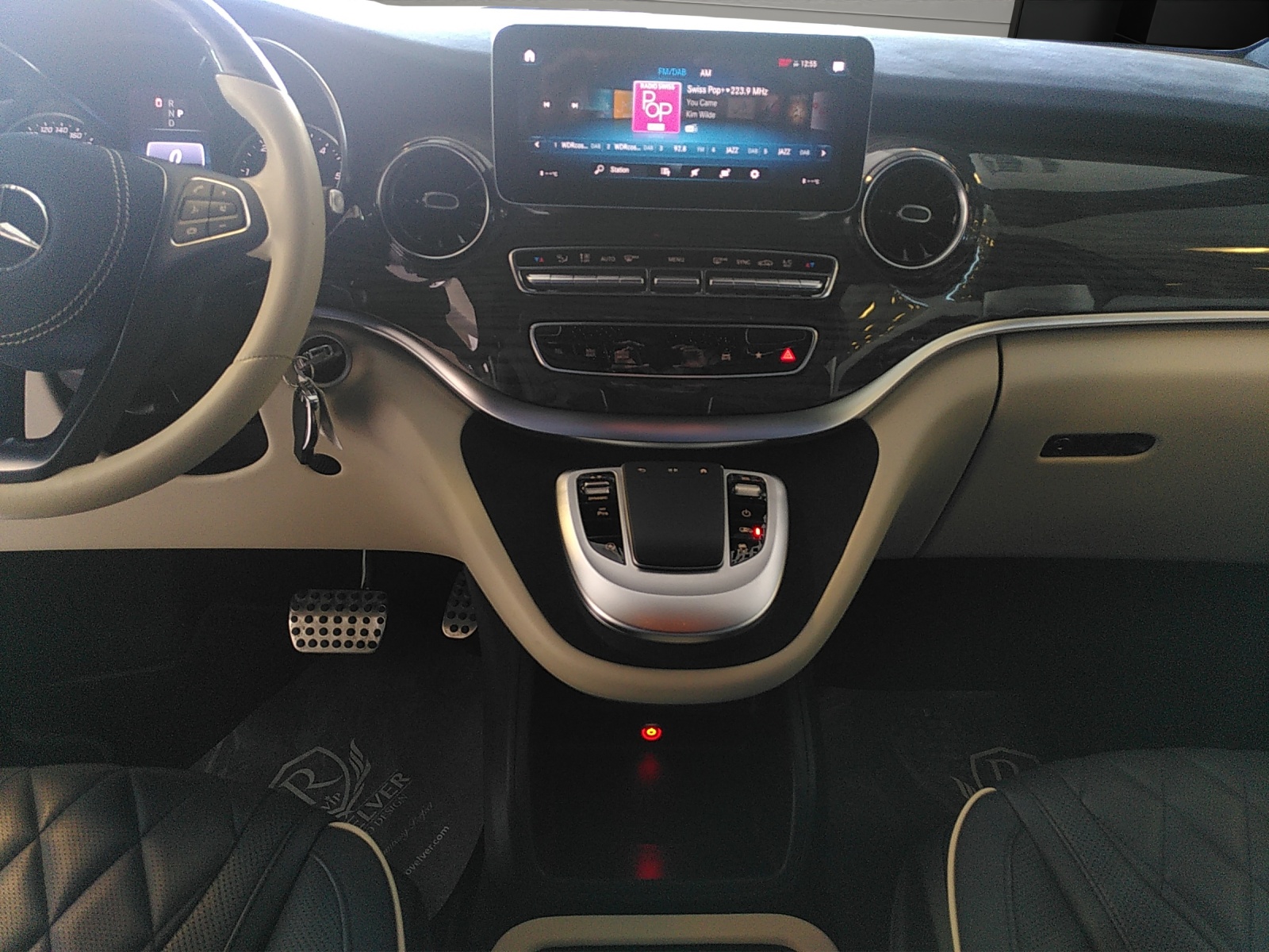 Image MERCEDES-BENZ V-300 V 300 d extralang 4Matic 9G-Tronic