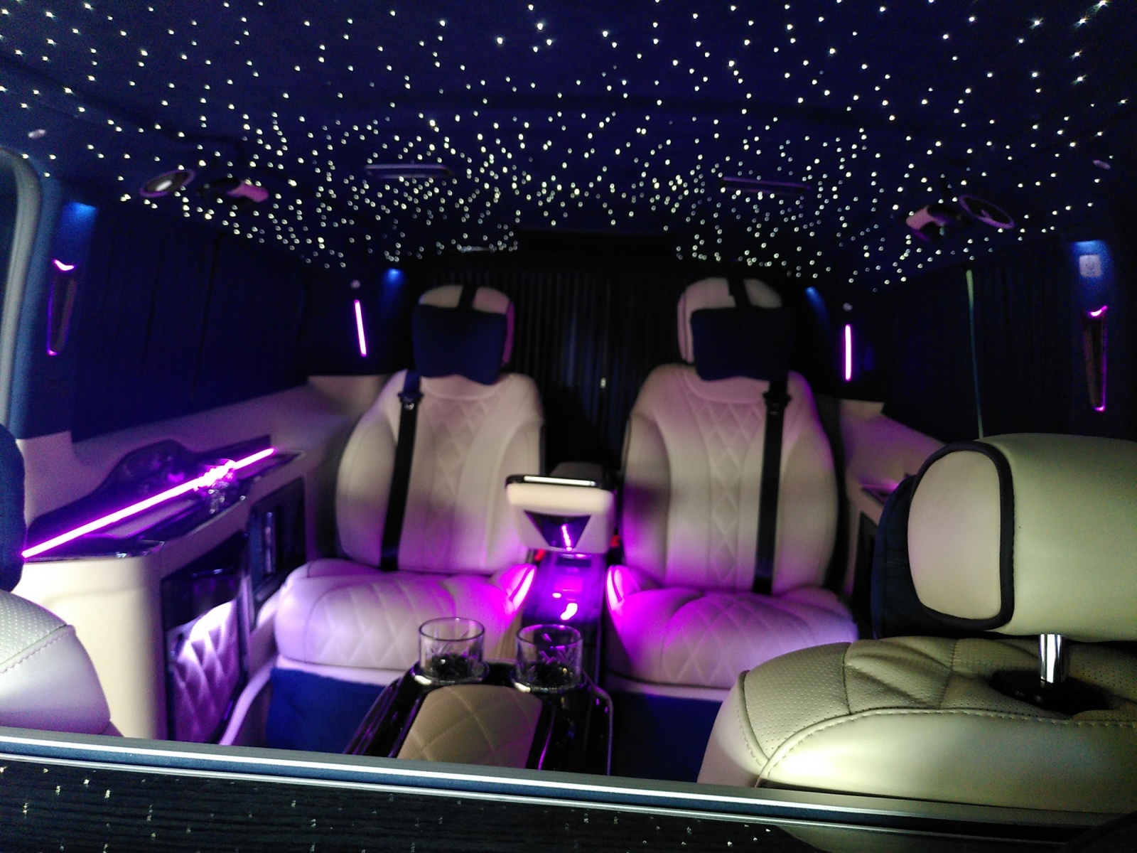 Image MERCEDES-BENZ V-300 V 300 d extralang 4Matic 9G-Tronic