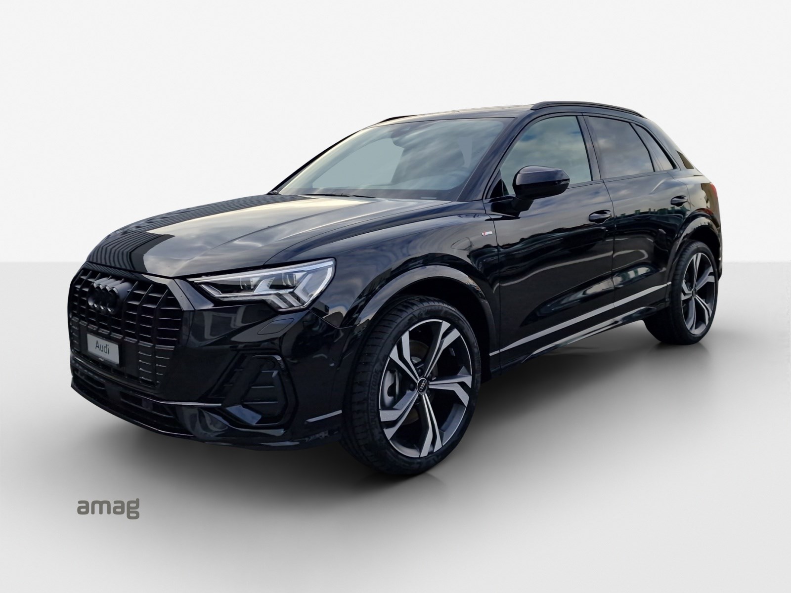 AUDI Q3 40 TFSI S line quattro S-tronic