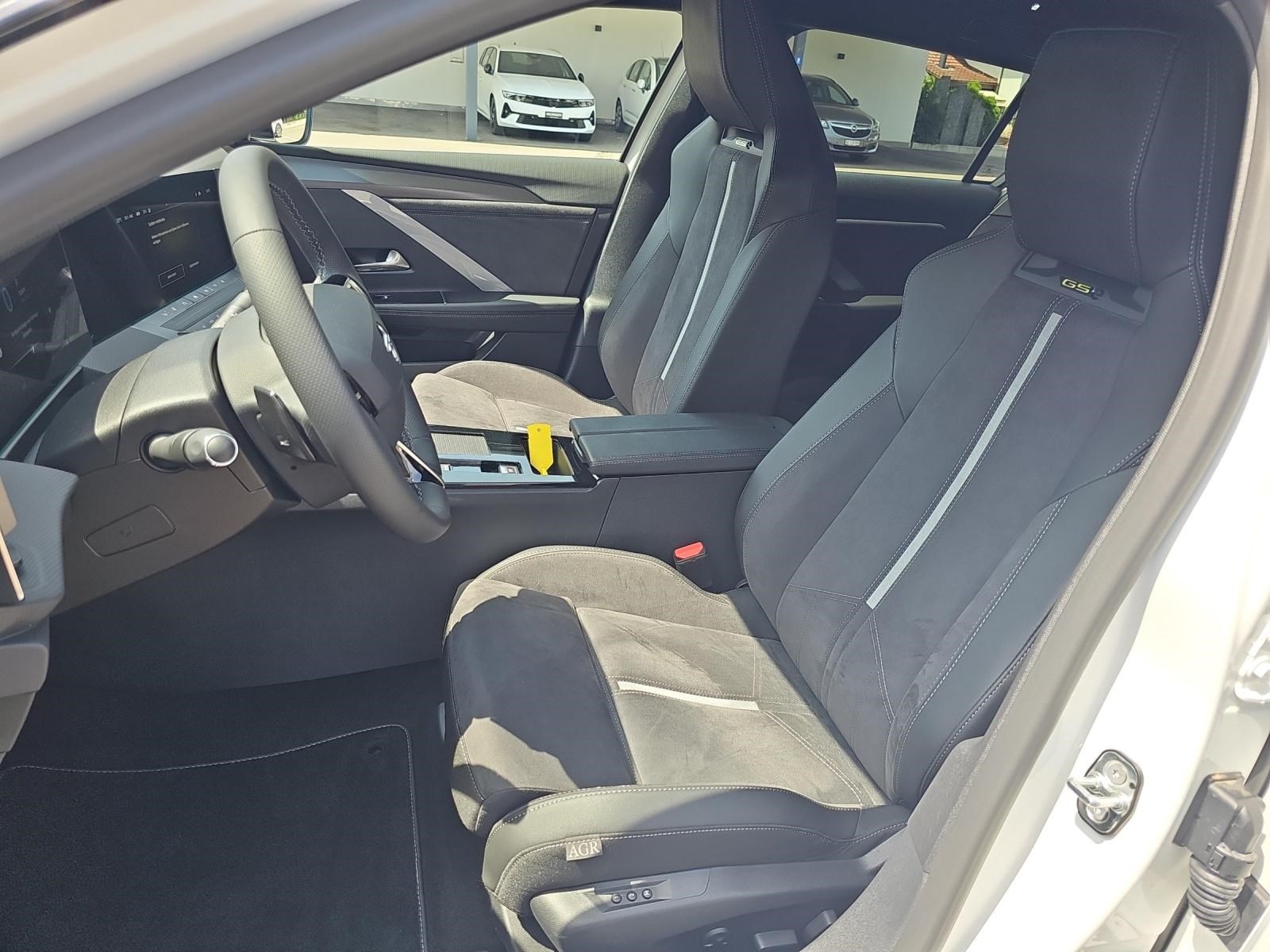 OPEL Astra Sports Tourer 1.6 T PHEV 225 GSe-image-16