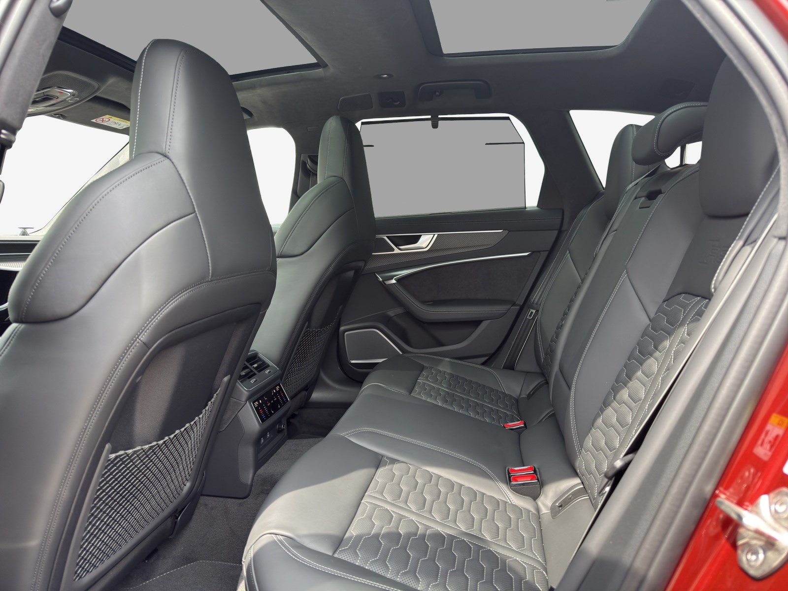 AUDI RS6 Avant 4.0 TFSI V8 Performance quattro-image-11