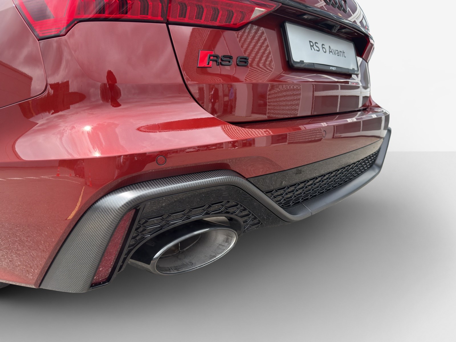 AUDI RS6 Avant 4.0 TFSI V8 Performance quattro-image-13