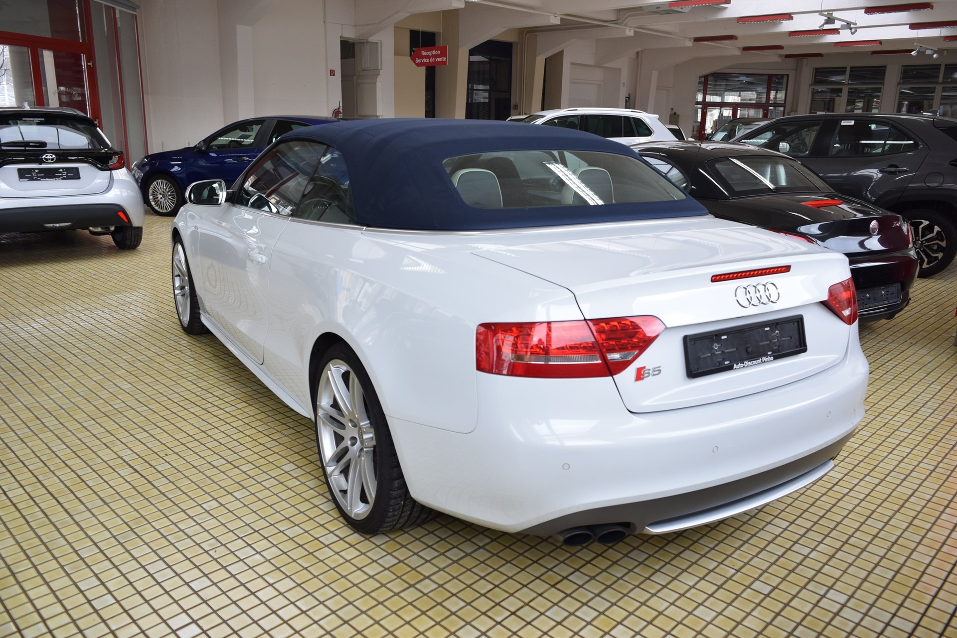 AUDI S5 Cabrio 3.0 TFSI quattro S-tronic-image-2