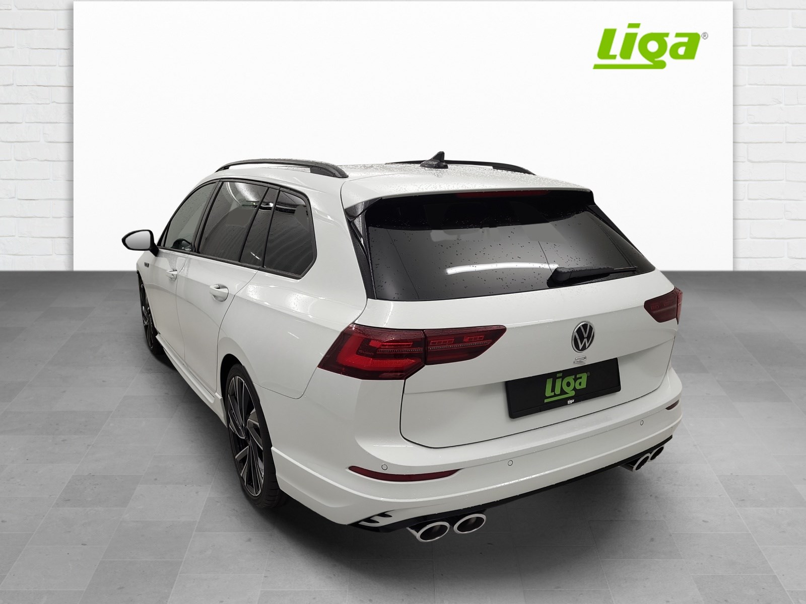 VW Golf VIII Variant 2.0 TSI R DSG 4motion-showroom-element-3