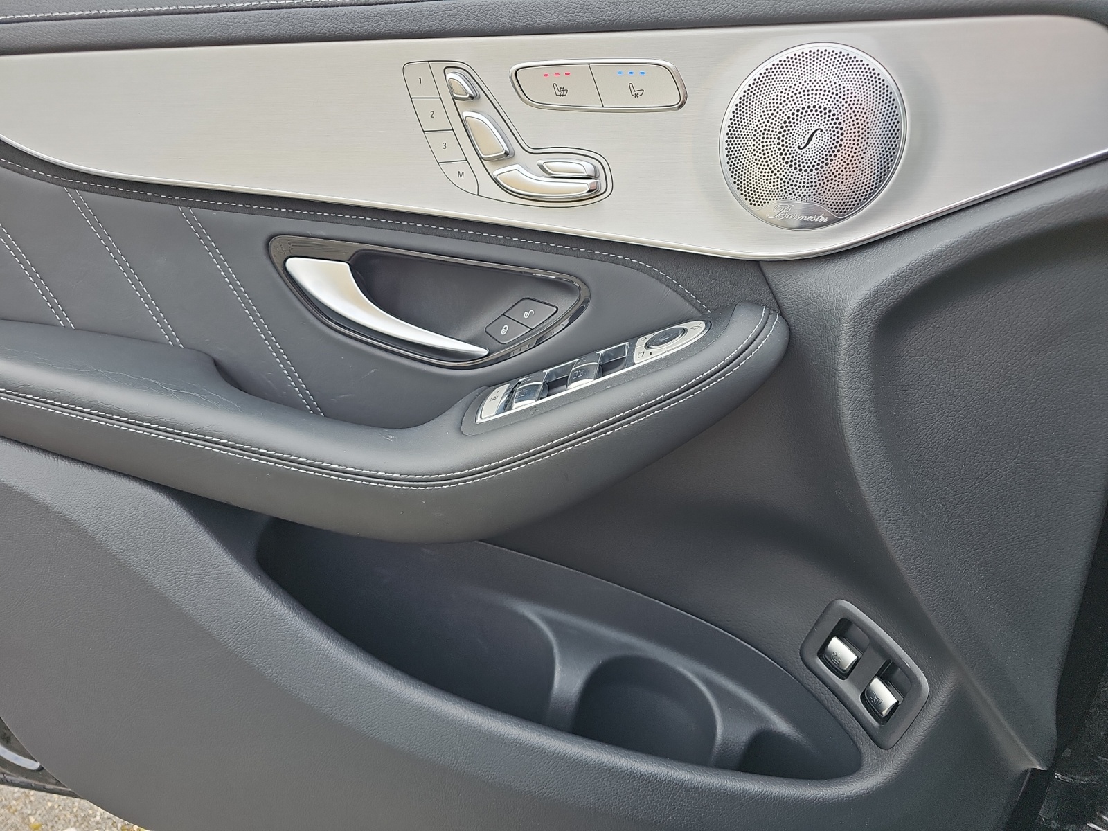MERCEDES-BENZ GLC Coupé 63 AMG 4Matic+ 9G-Tronic-image-10