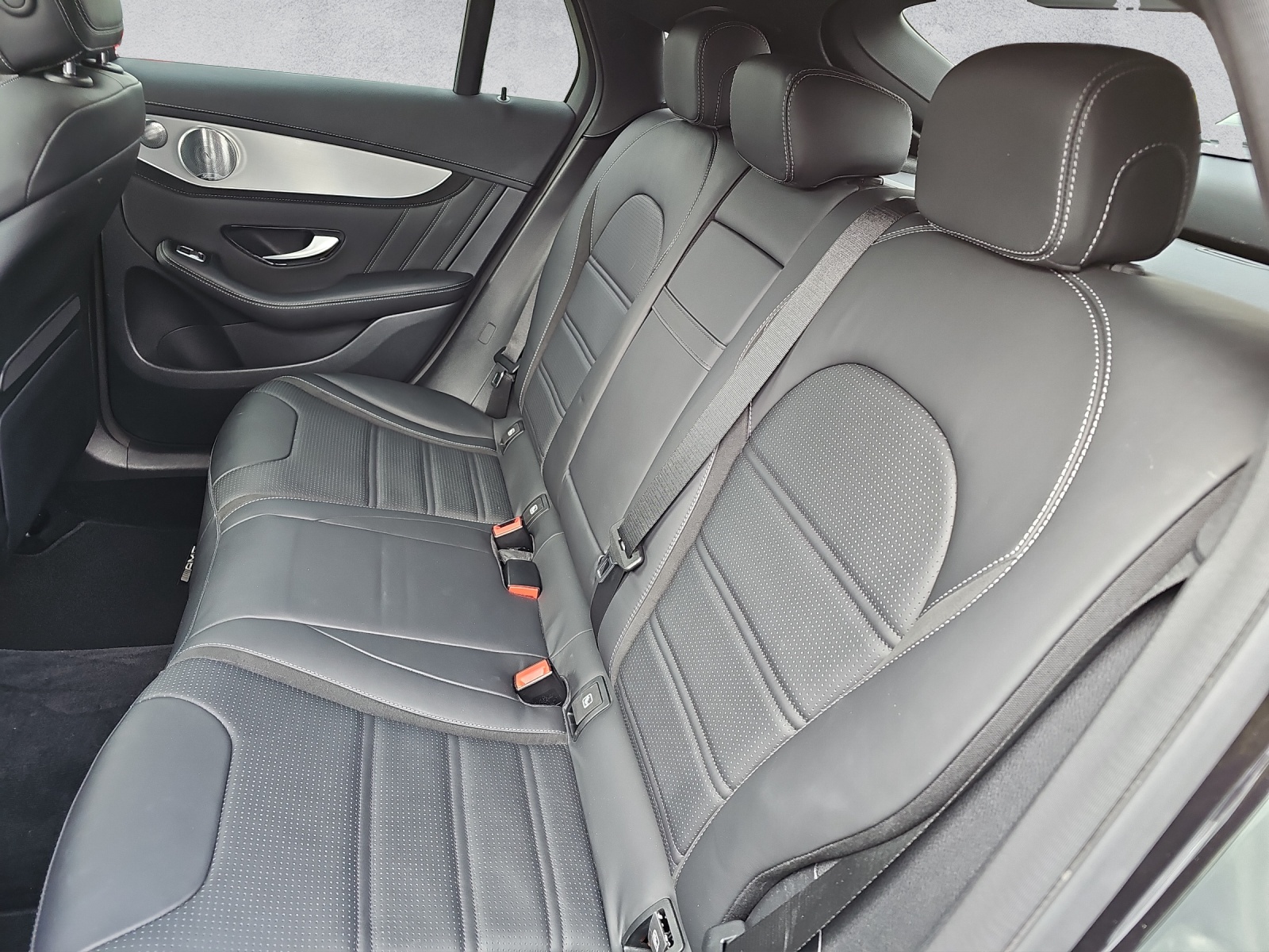 MERCEDES-BENZ GLC Coupé 63 AMG 4Matic+ 9G-Tronic-image-11