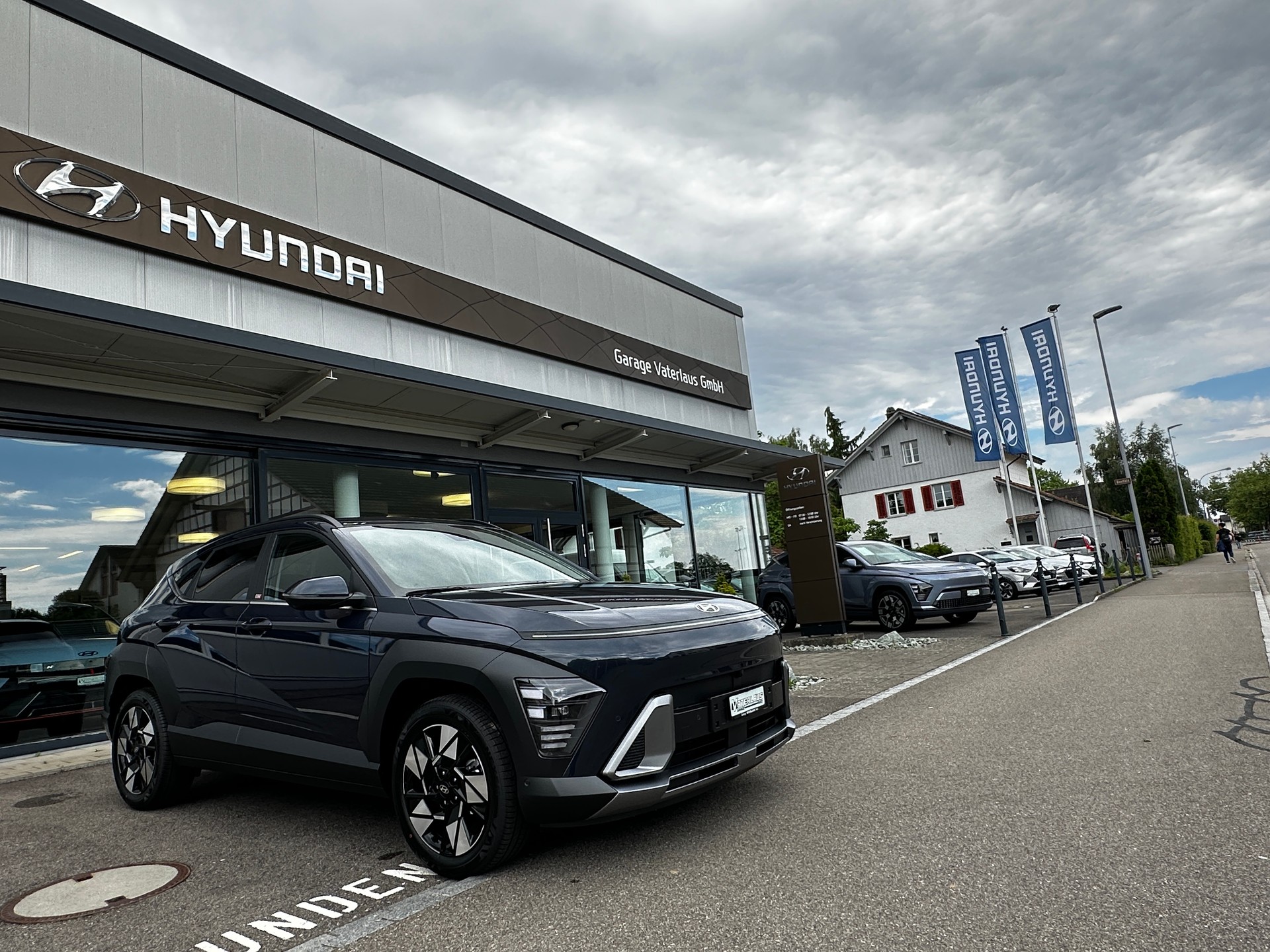 HYUNDAI Kona 1.6 GDi HEV Amplia DCT