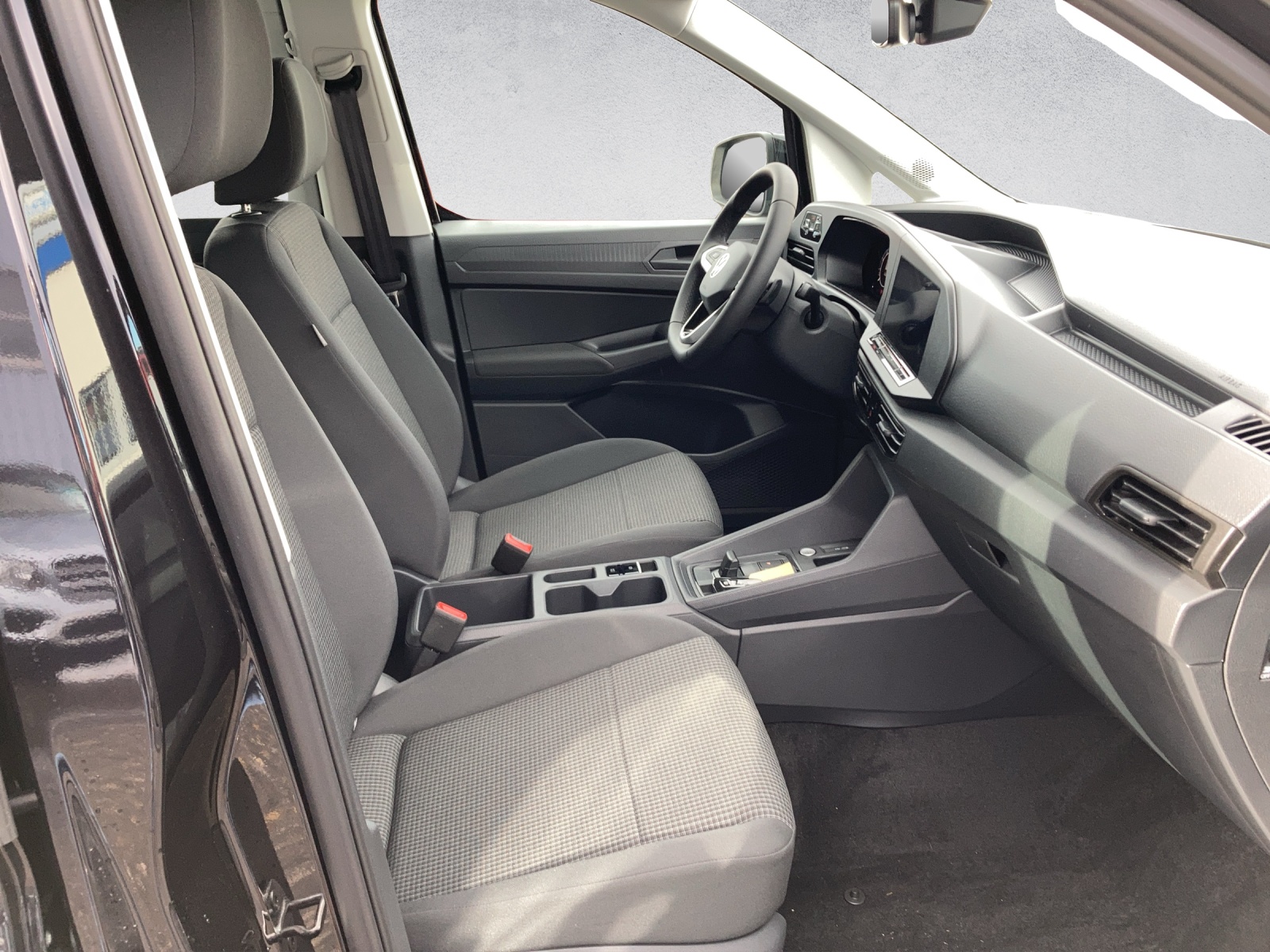 VW Caddy Maxi 1.5 TSI DSG-image-9