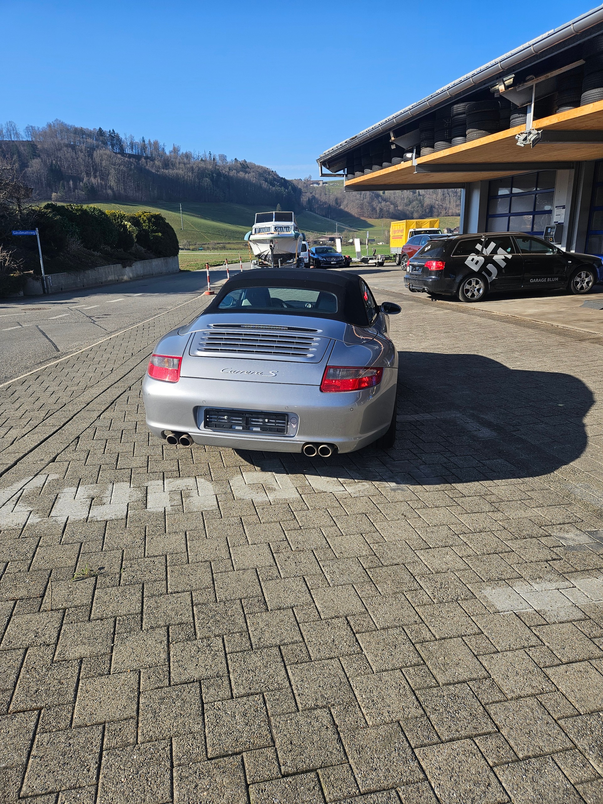 PORSCHE Carrera S Cabrio-showroom-element-3