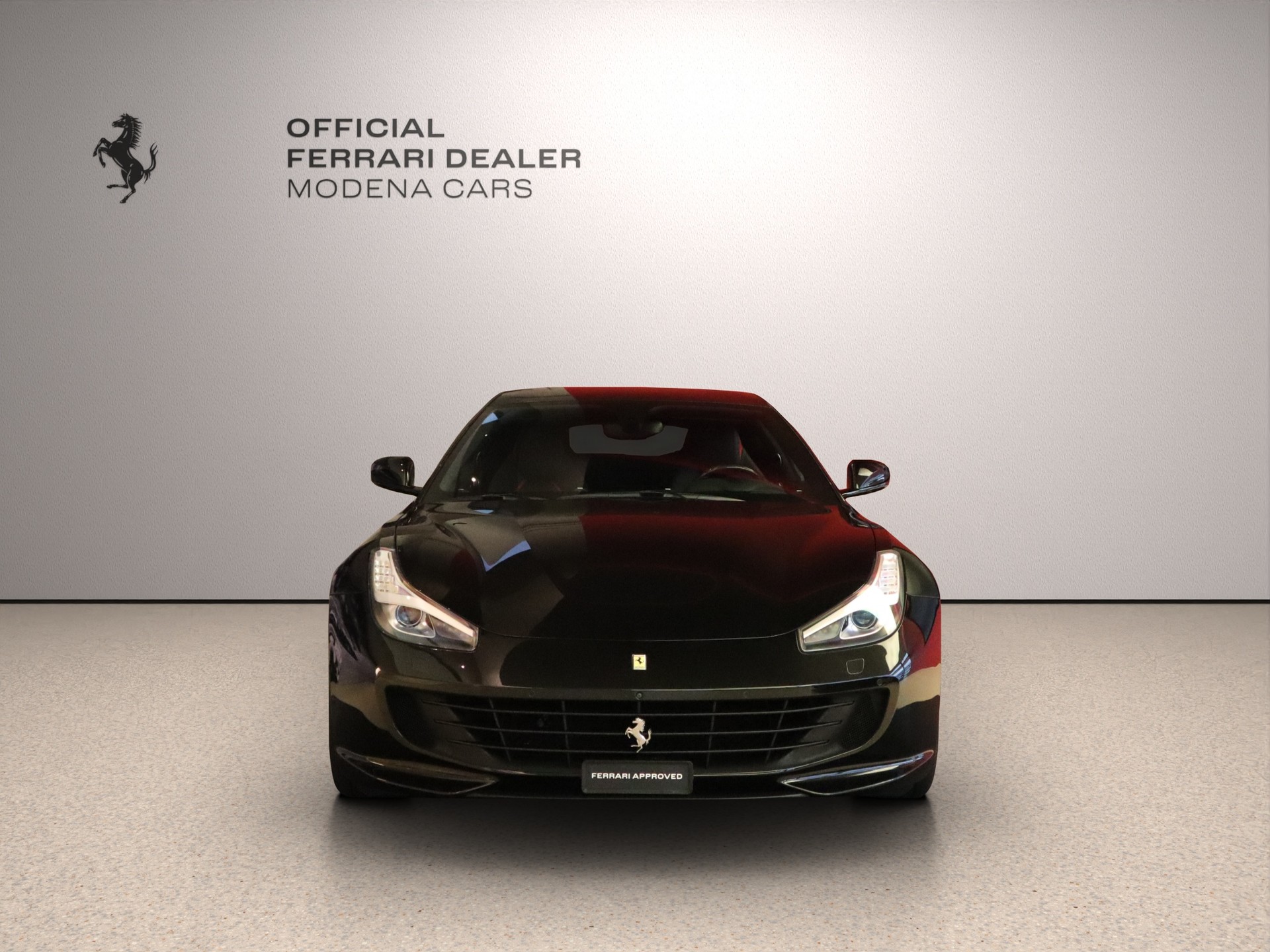 FERRARI GTC 4 Lusso-showroom-element-1