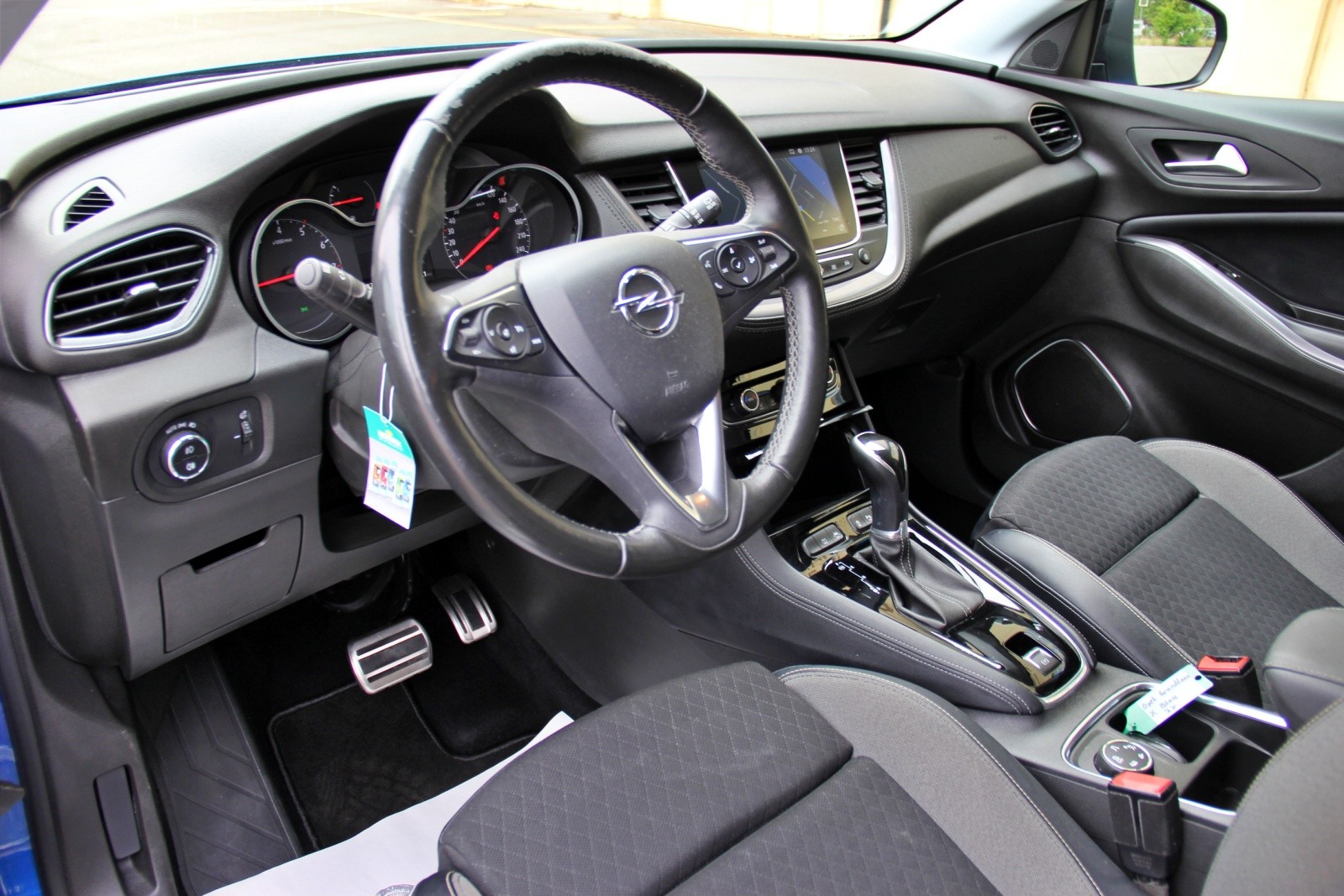OPEL Grandland X 1.2i TP Ultimate Automatik-image-8