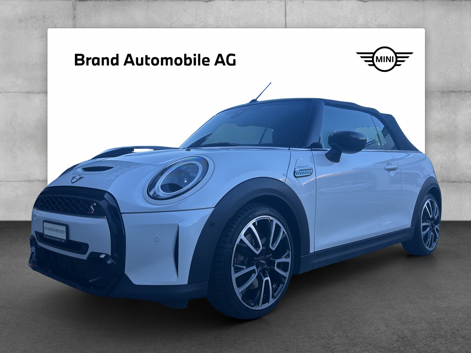 MINI Cabrio F57 2.0i Cooper (Cabriolet) Mini MINI Cabrio F57 2.0i Cooper (Cabriolet)