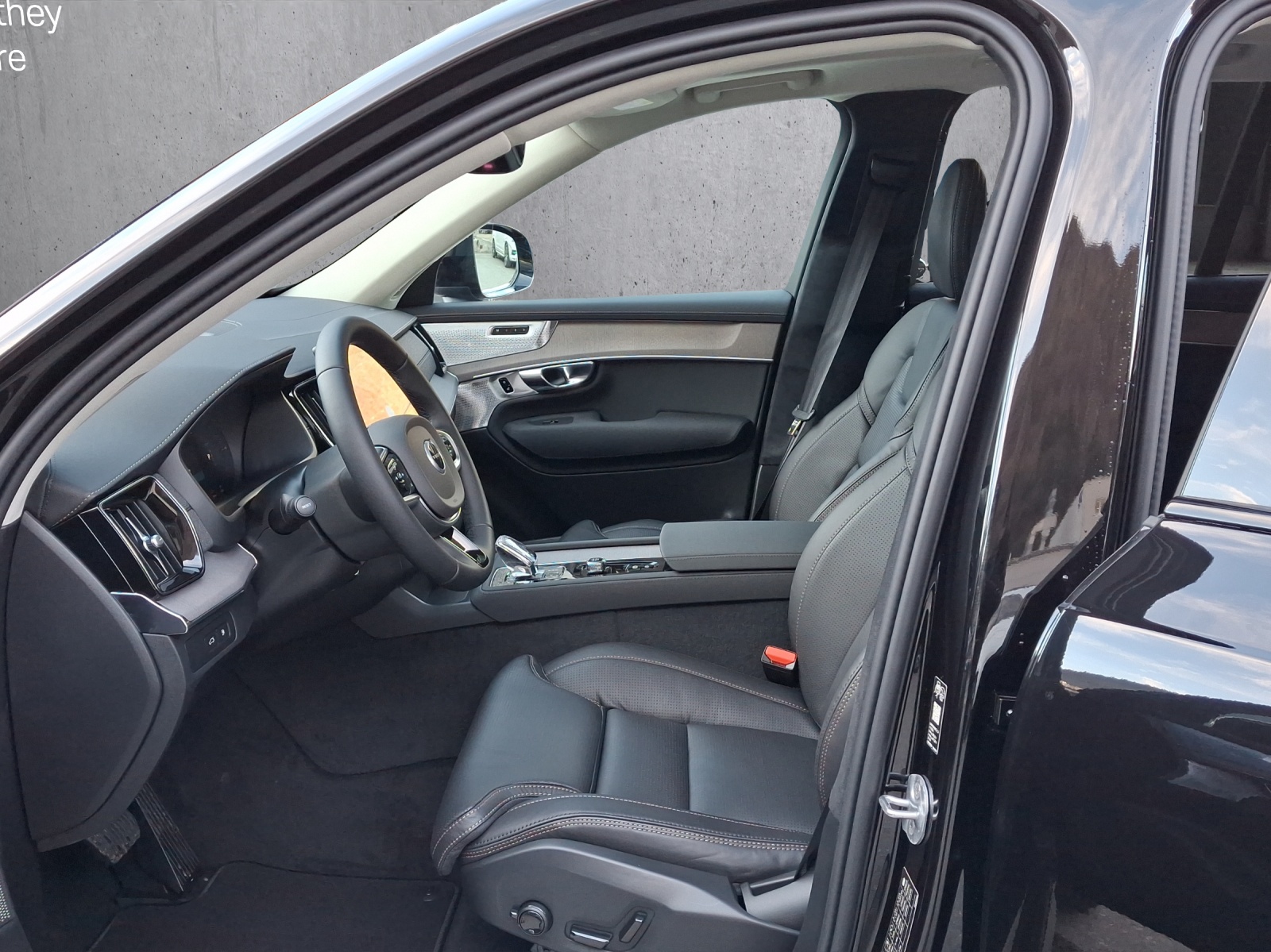 Image VOLVO XC90 XC90 T8 eAWD PluginHybrid Ultra Dark Geartronic