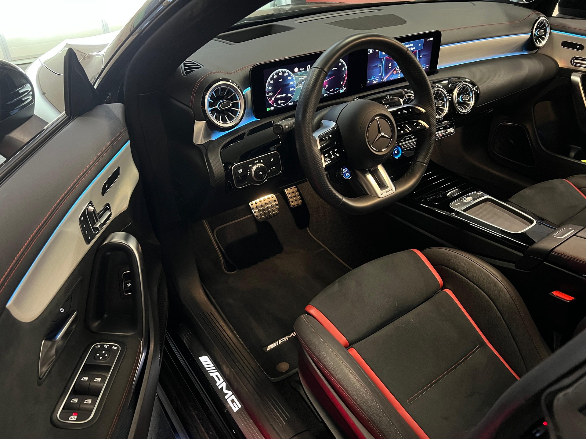 MERCEDES-BENZ CLA 35 AMG 4Matic 8G-DCT Facelift Aerodynamik Paket 4061-image-8