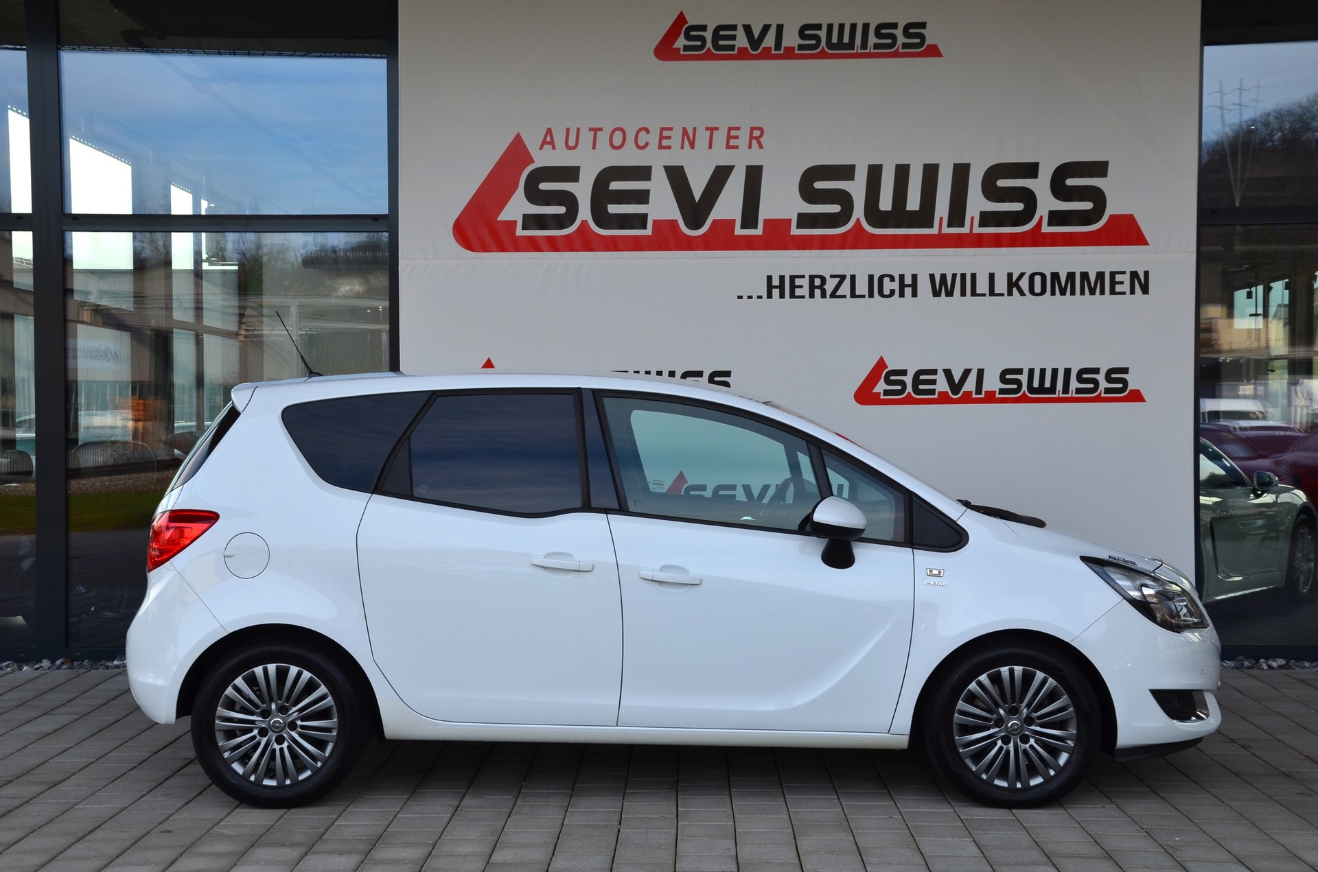 OPEL Meriva 1.6 CDTi Cosmo*Frisch ab MFK, inkl. Garantie*-showroom-element-2