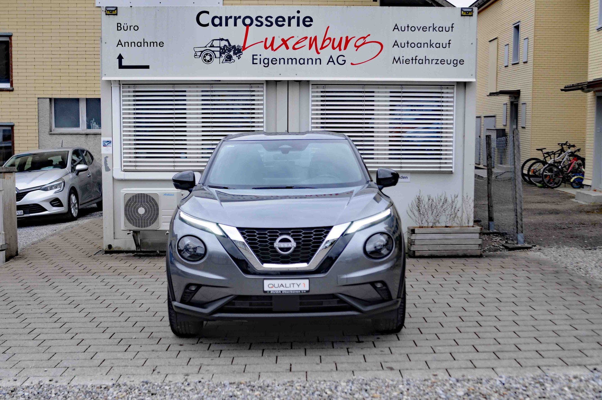 NISSAN Juke 1.0 DIG-T N-Connecta DCT-image-1