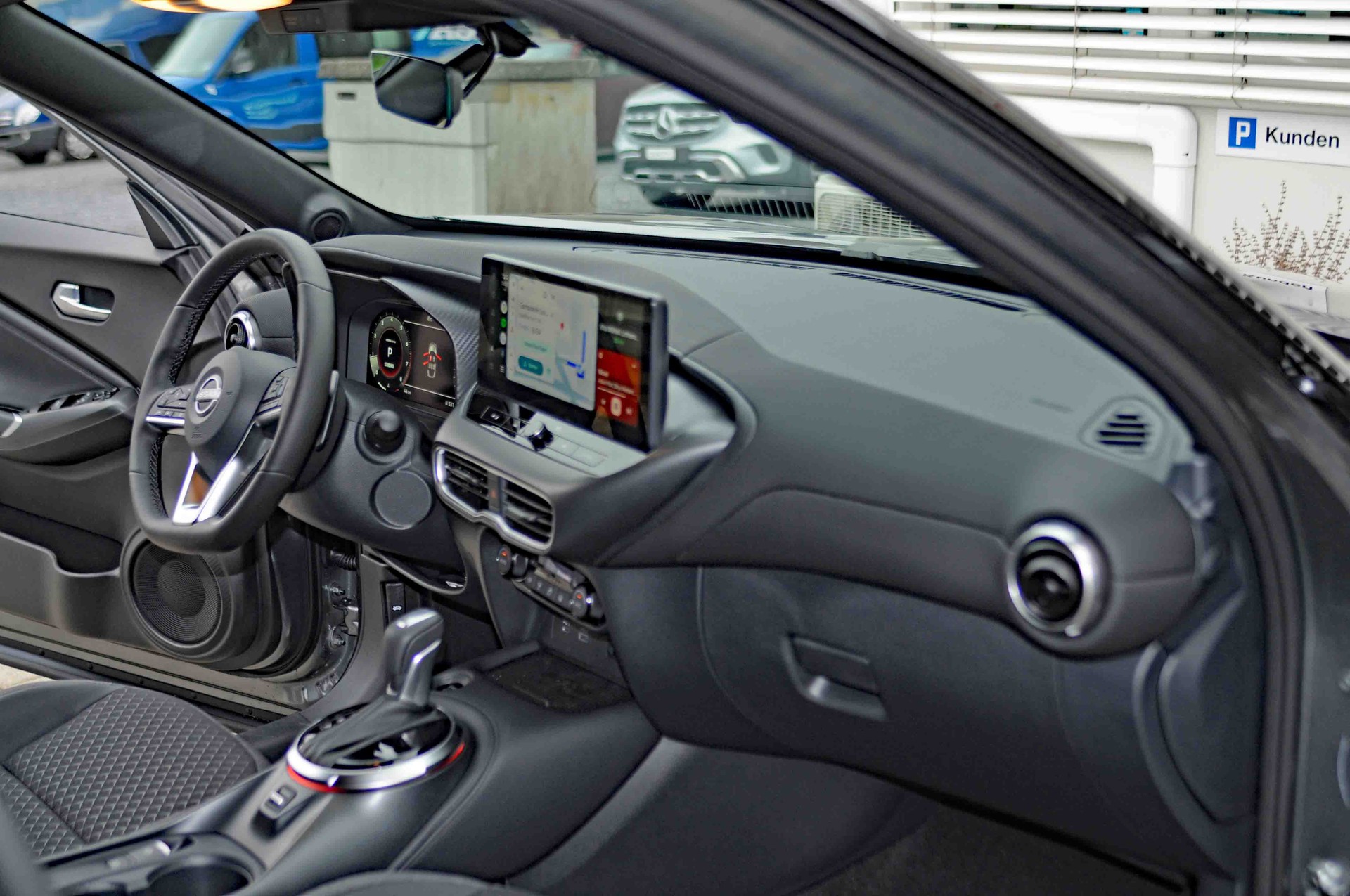 NISSAN Juke 1.0 DIG-T N-Connecta DCT-image-13